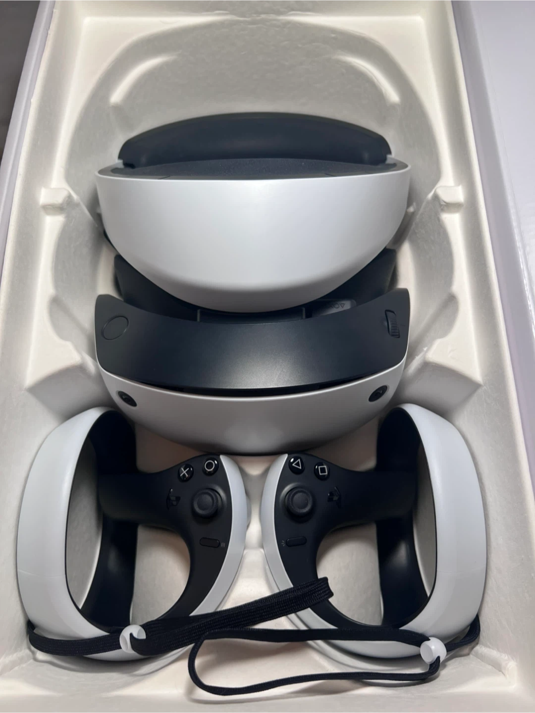 PlayStation VR2 (PSVR2) with Box