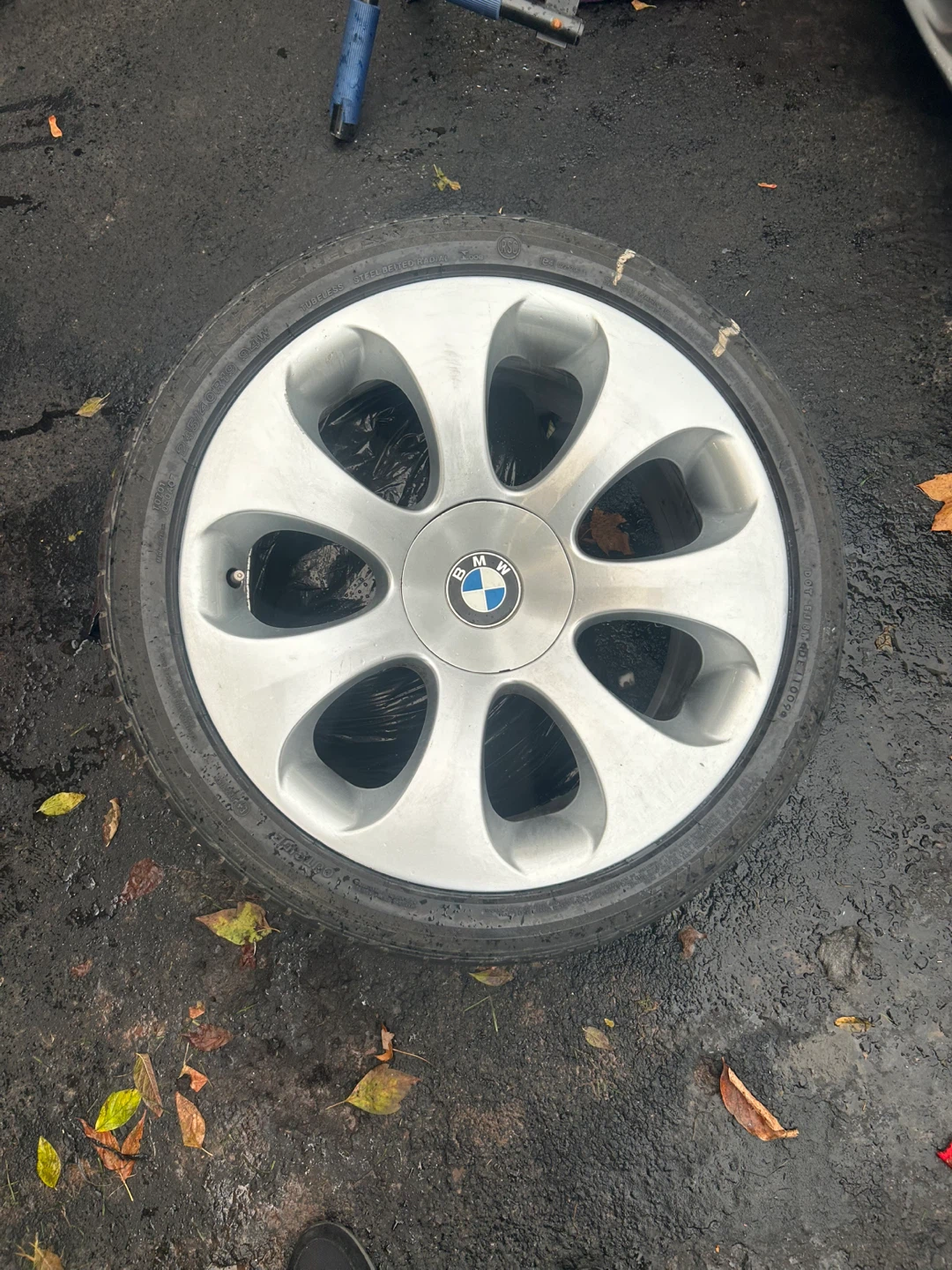 BMW Wheel & Tire