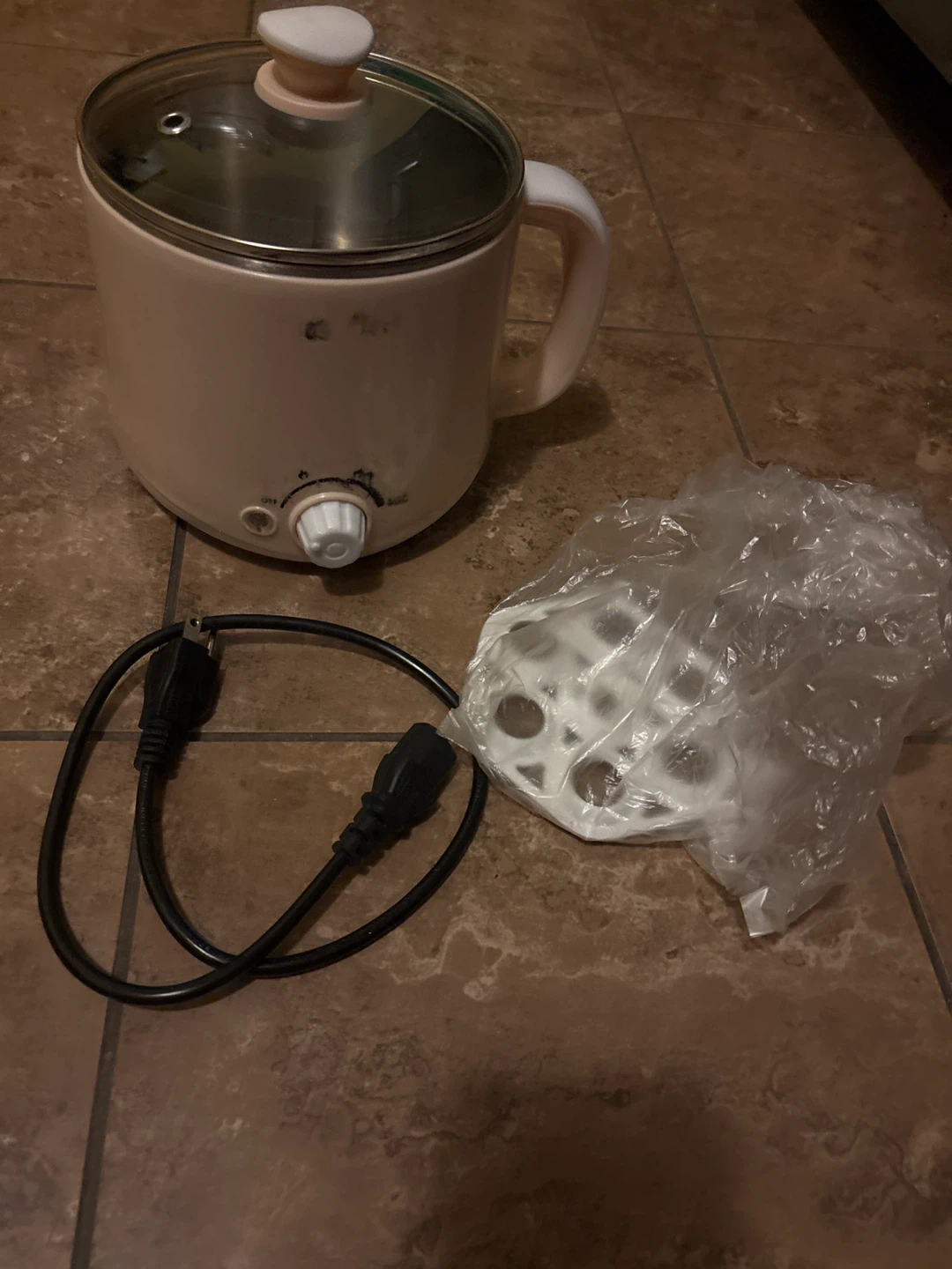 Electric Hot Pot with Egg Rack and Power Cord - photo 2