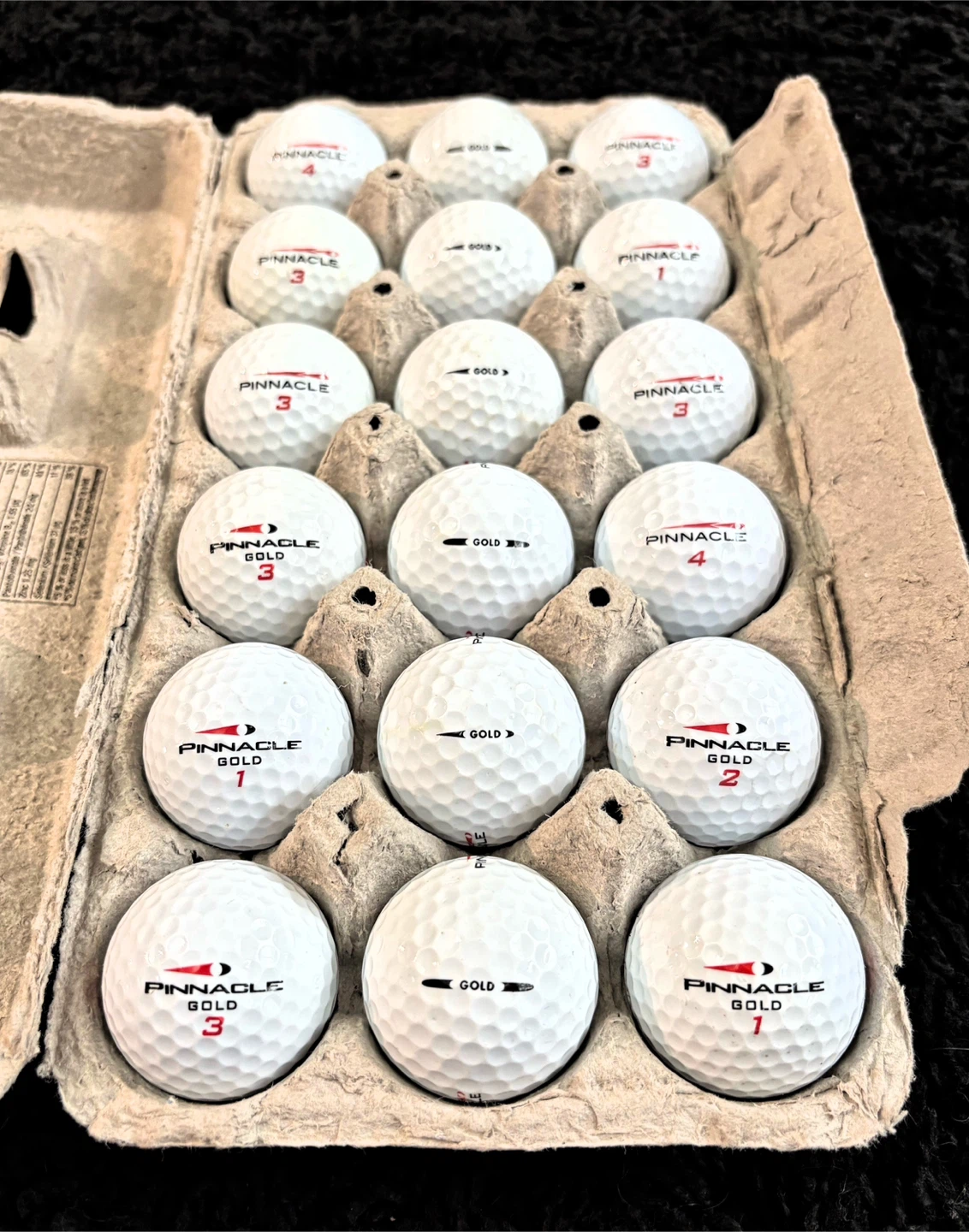 18 Pinnacle Gold Golf Balls
