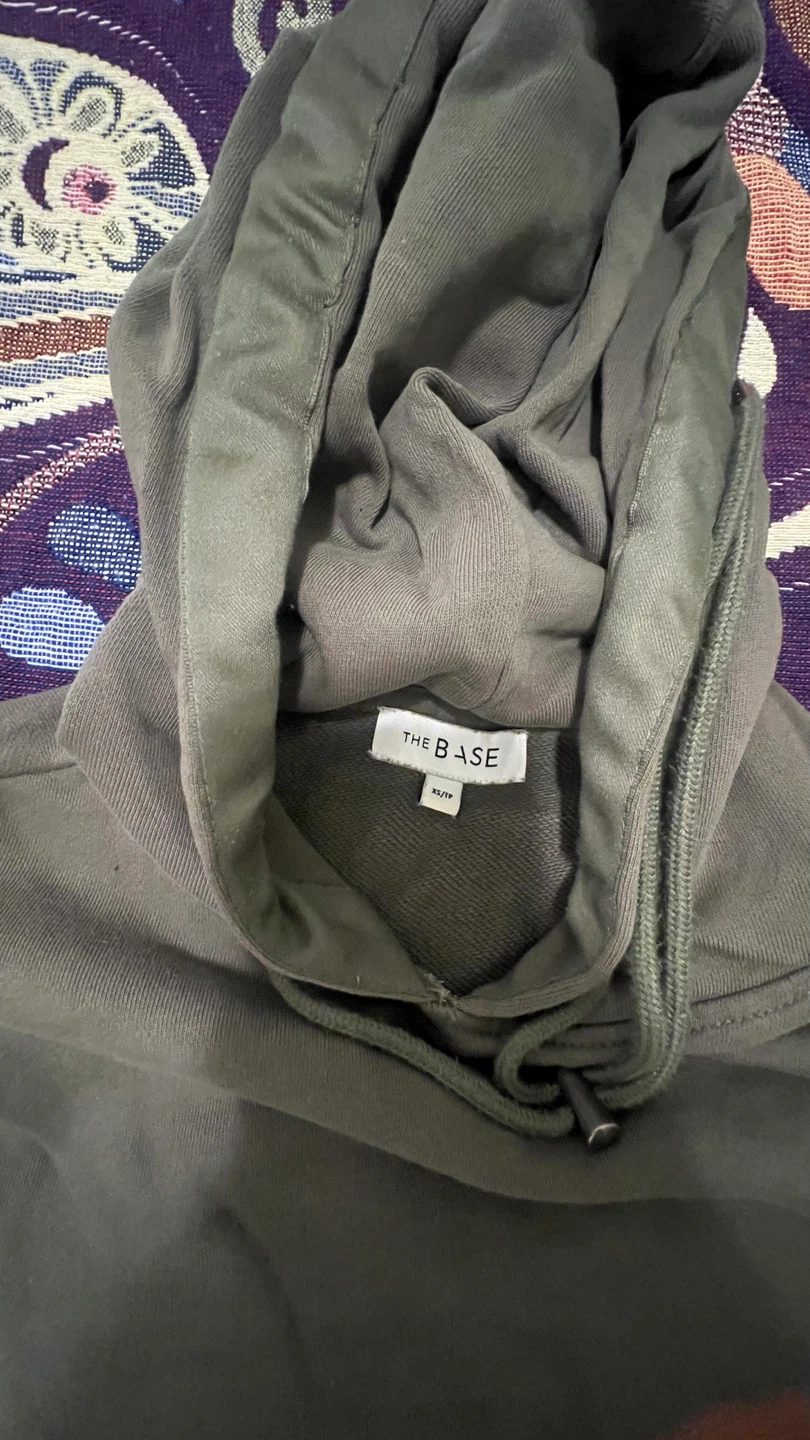🥕 The Base XS Olive Green Hoodie - photo 2