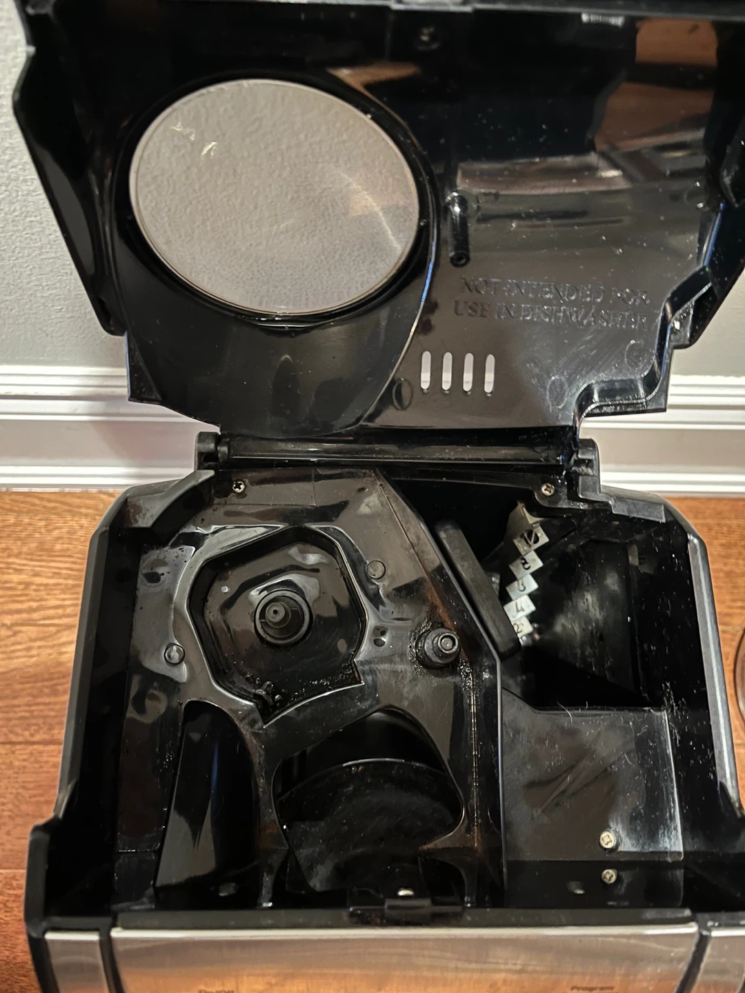 Cuisinart 8-10 cup Grind and Brew Coffee Maker - photo 5
