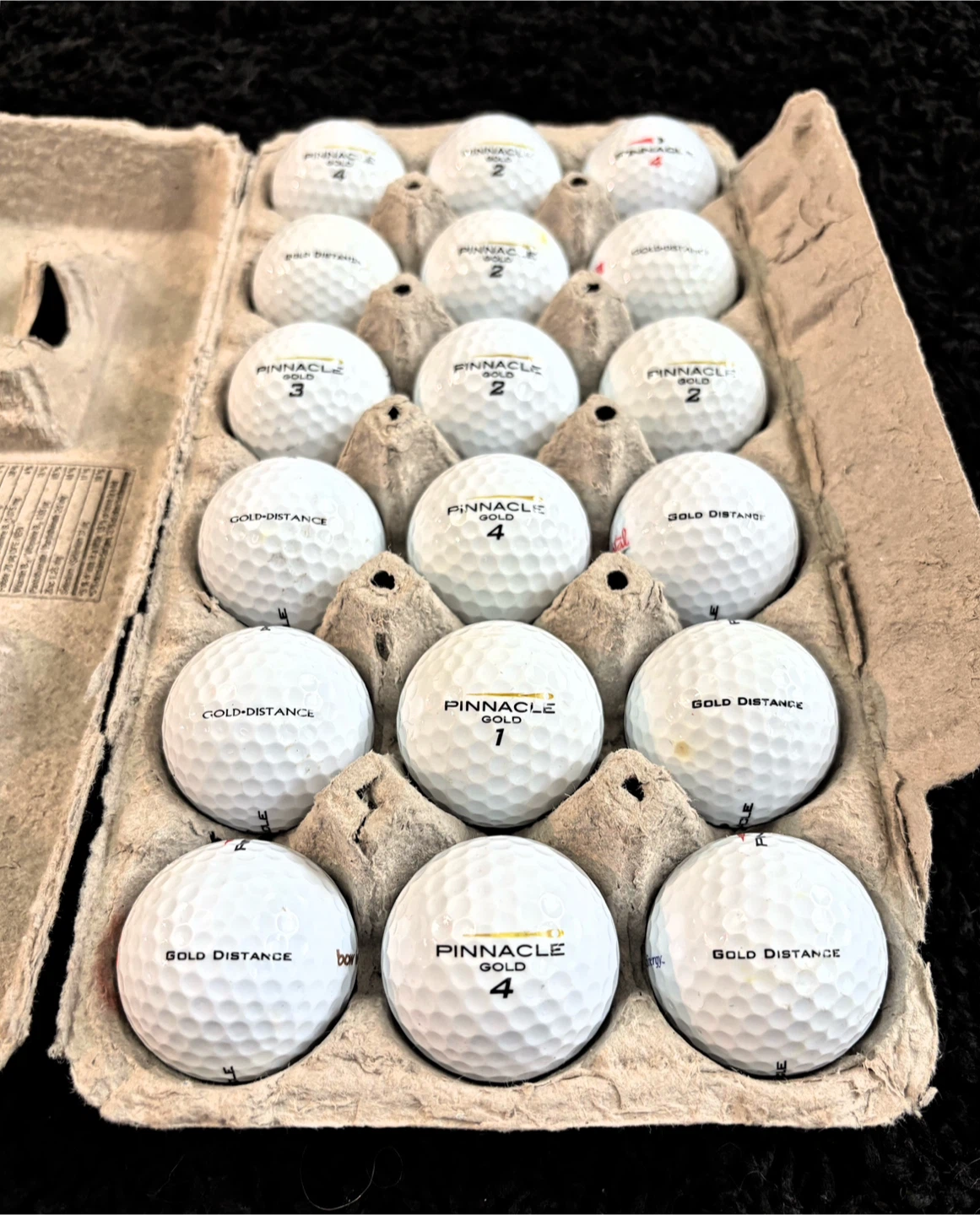 18 Pinnacle Gold Distance Golf Balls
