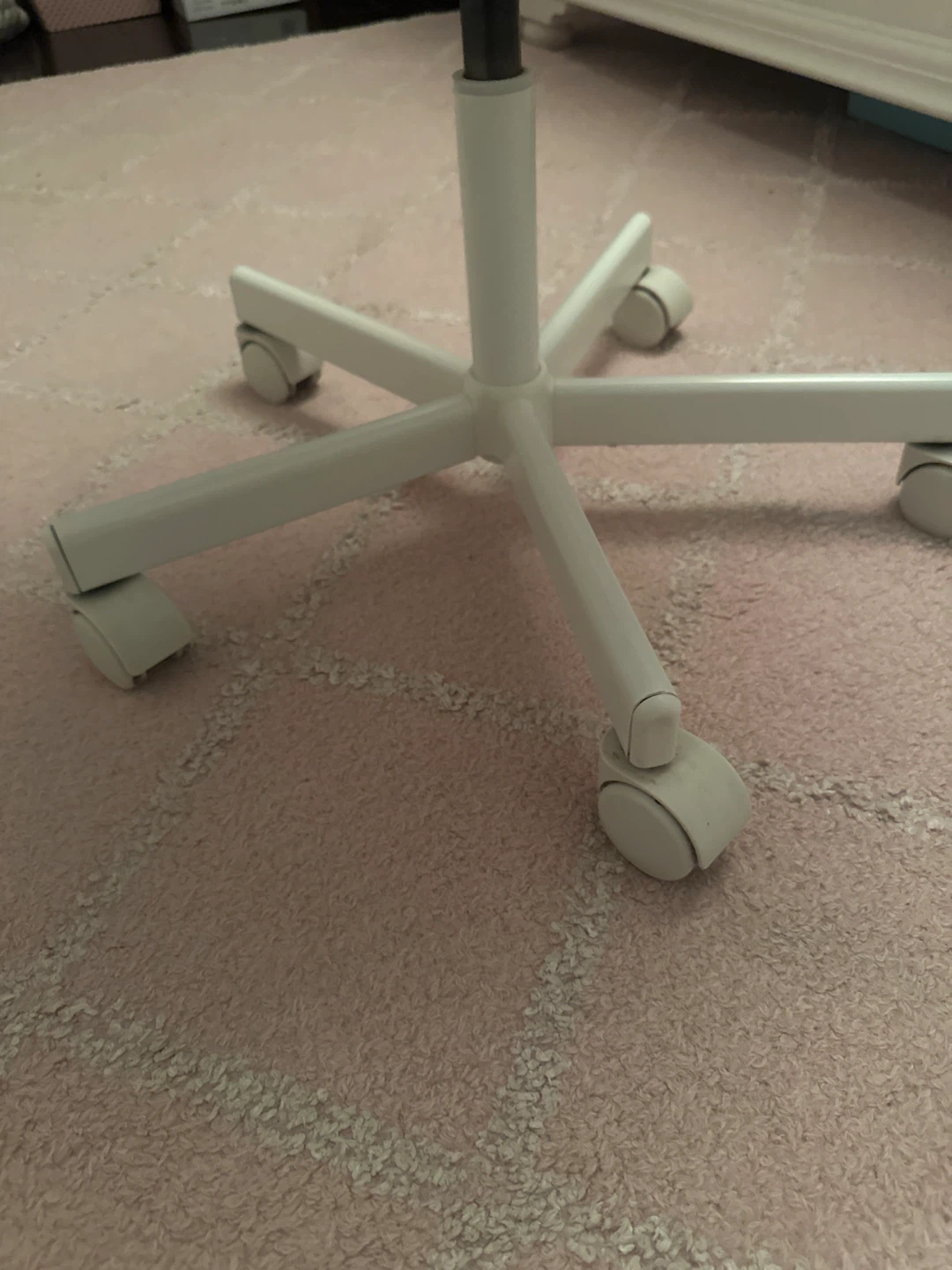 Pink & White Desk Chair - photo 2