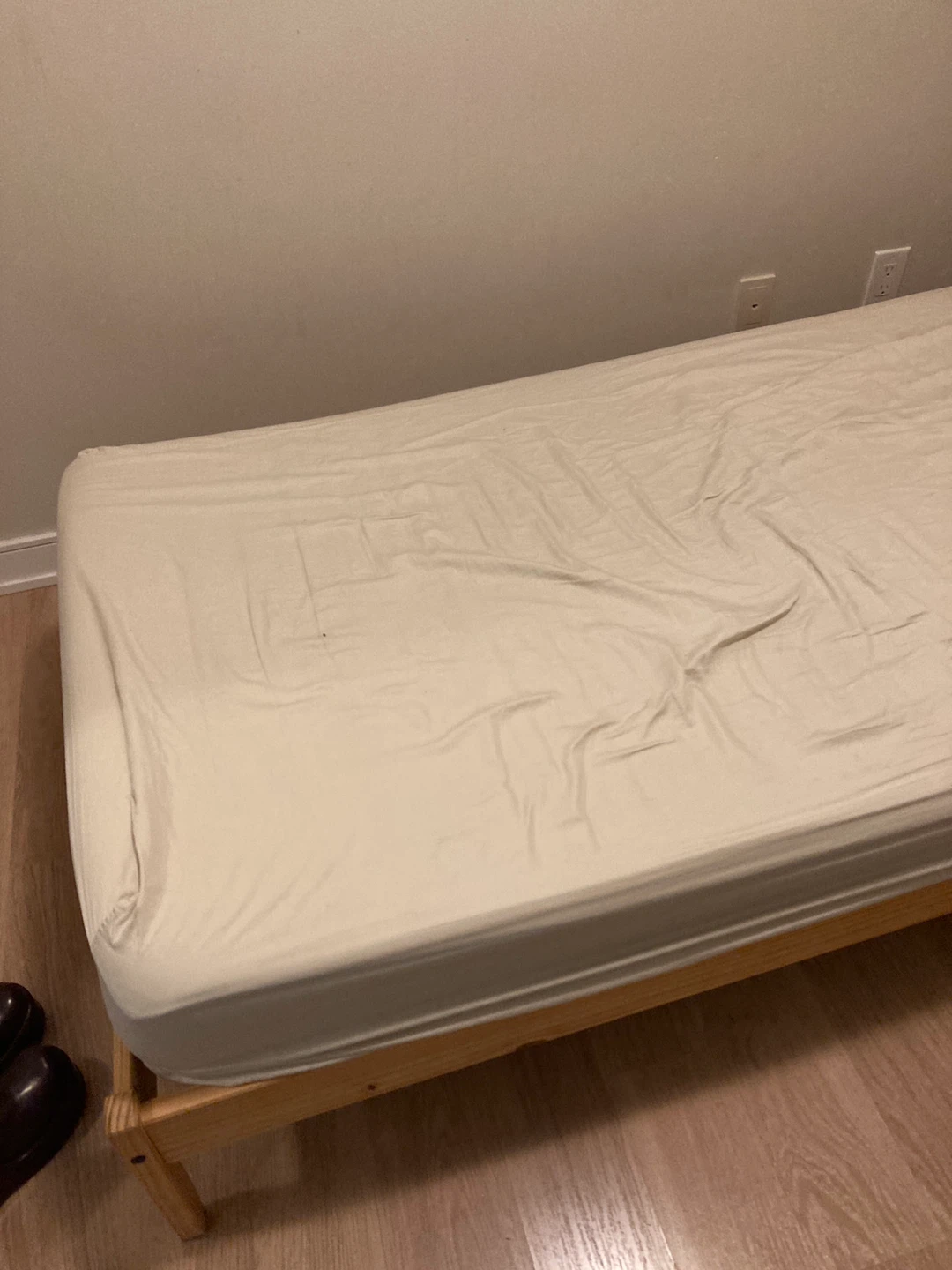Twin size Bed Frame & Mattress - photo 3