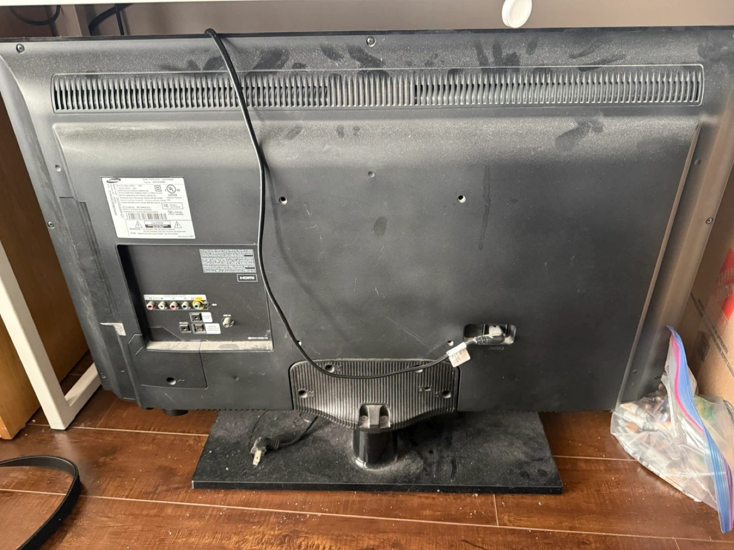 Samsung UN37EH5000F 37" TV - photo 3