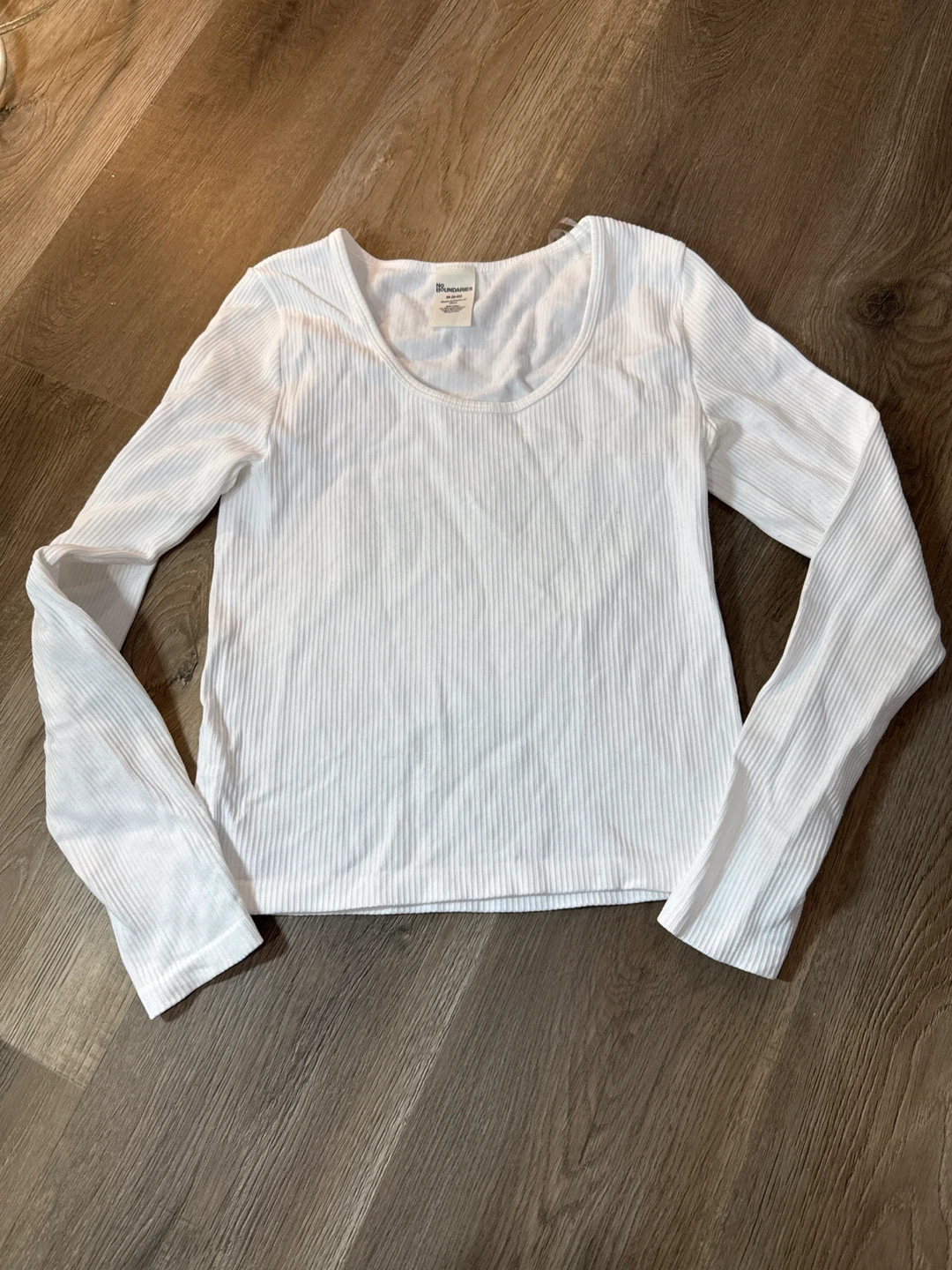 No Boundaries White Long Sleeve - Size M