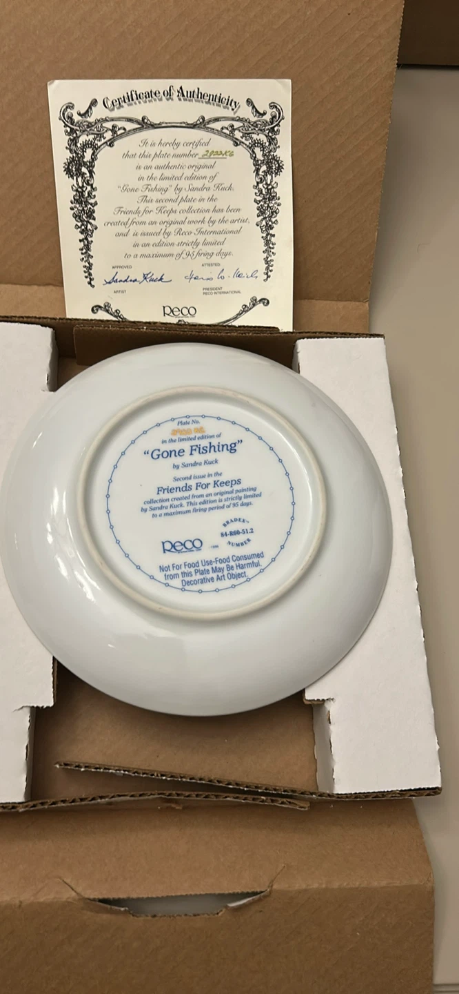 Reco 'Gone Fishing' Decorative Plate - photo 2