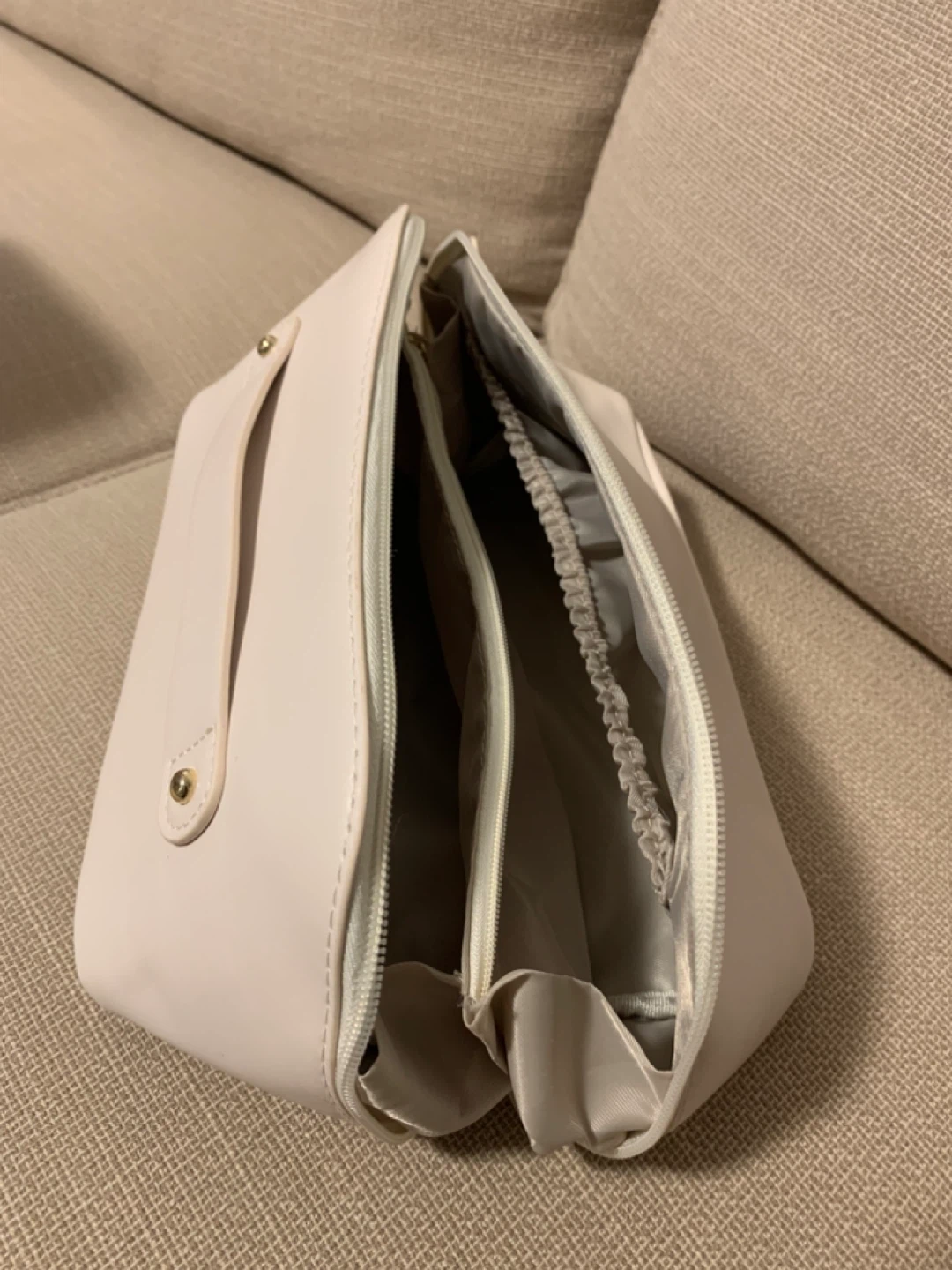 Off White Cosmetic/Travel Pouch - photo 2