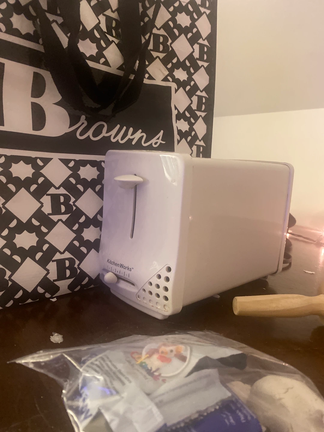 KitchenWorks Toaster