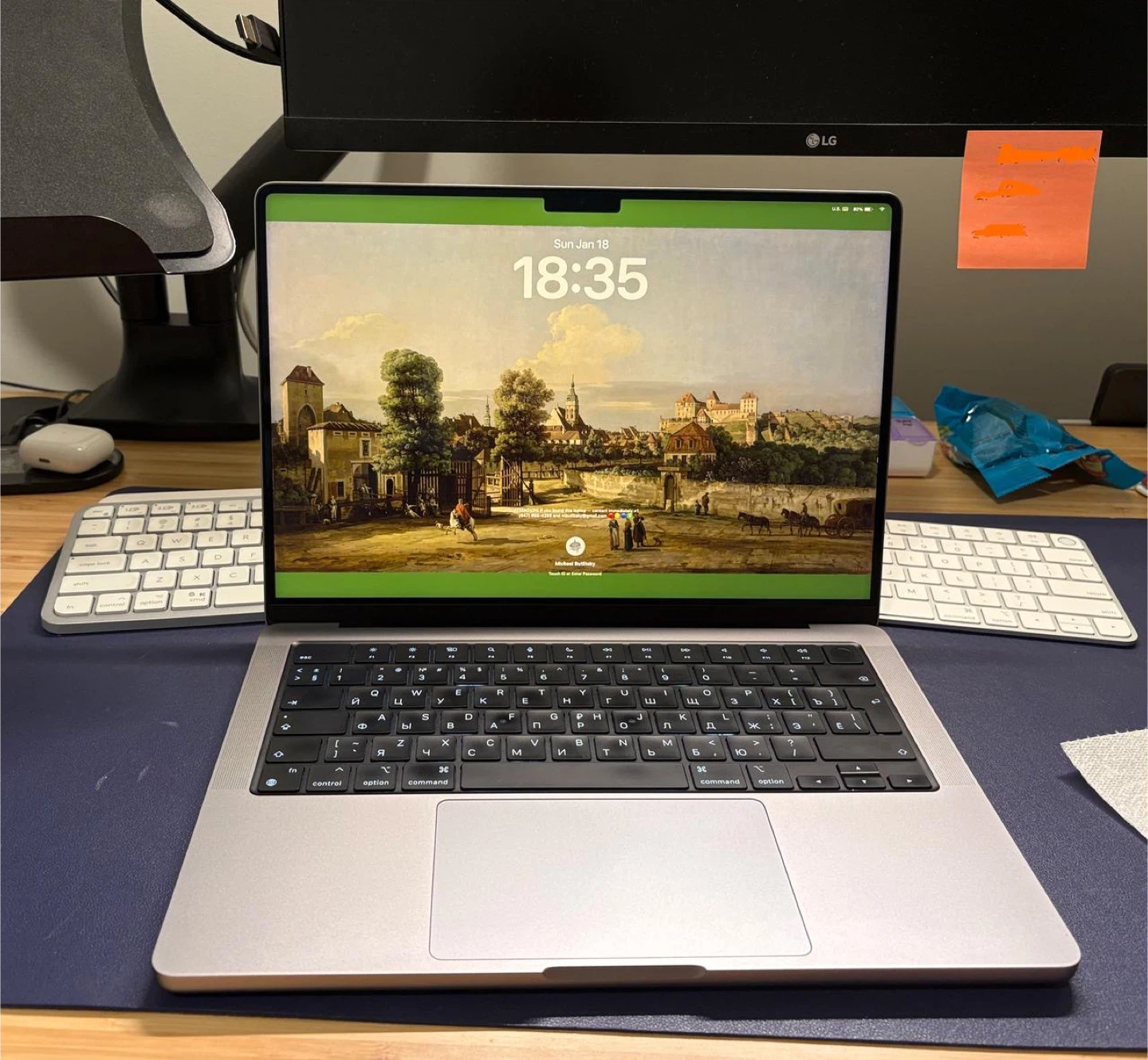 Macbook M1 Pro 14" top config, RU cyrillic keyboard - photo 2