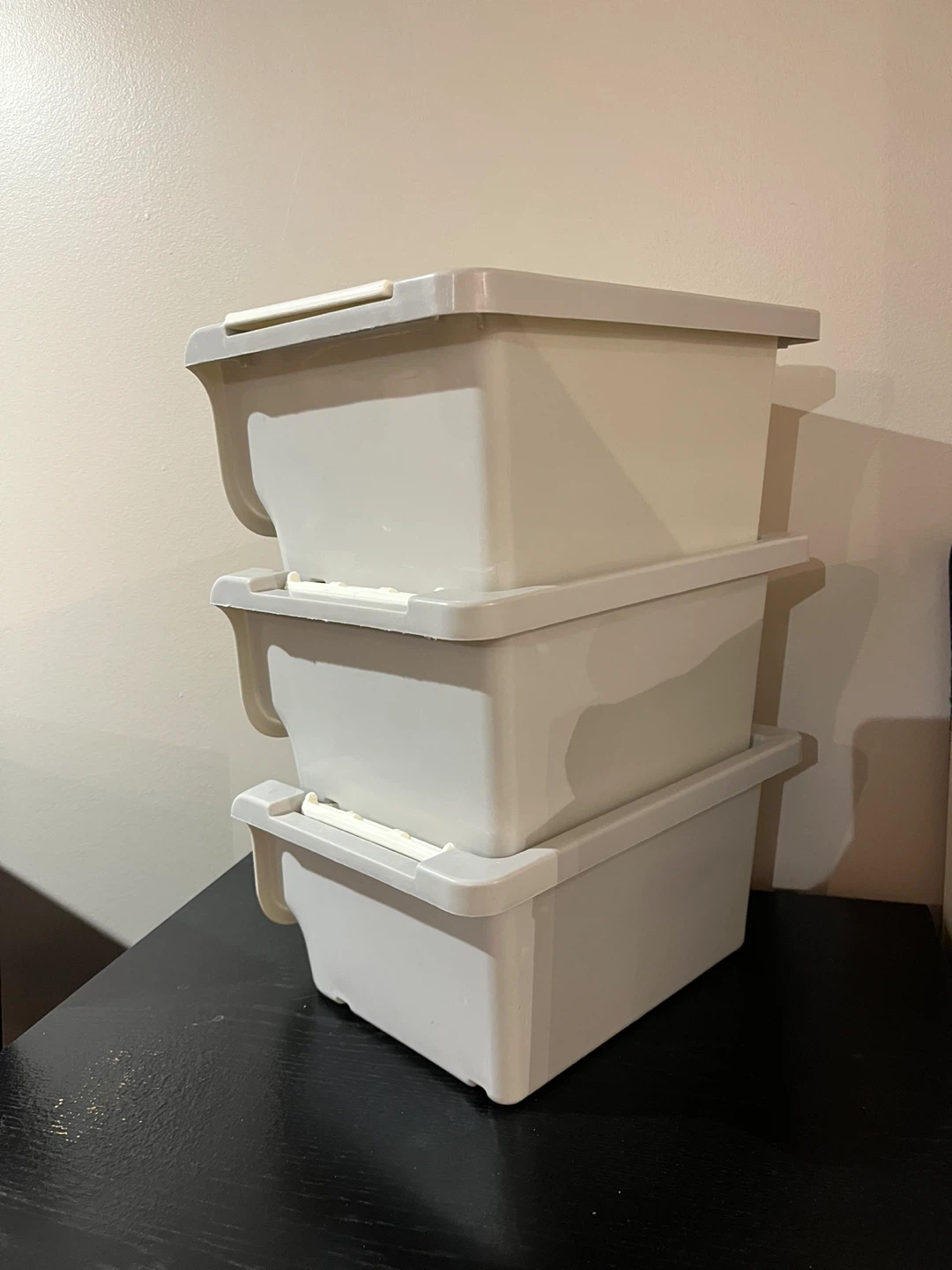 Stackable plastic bins - photo 3