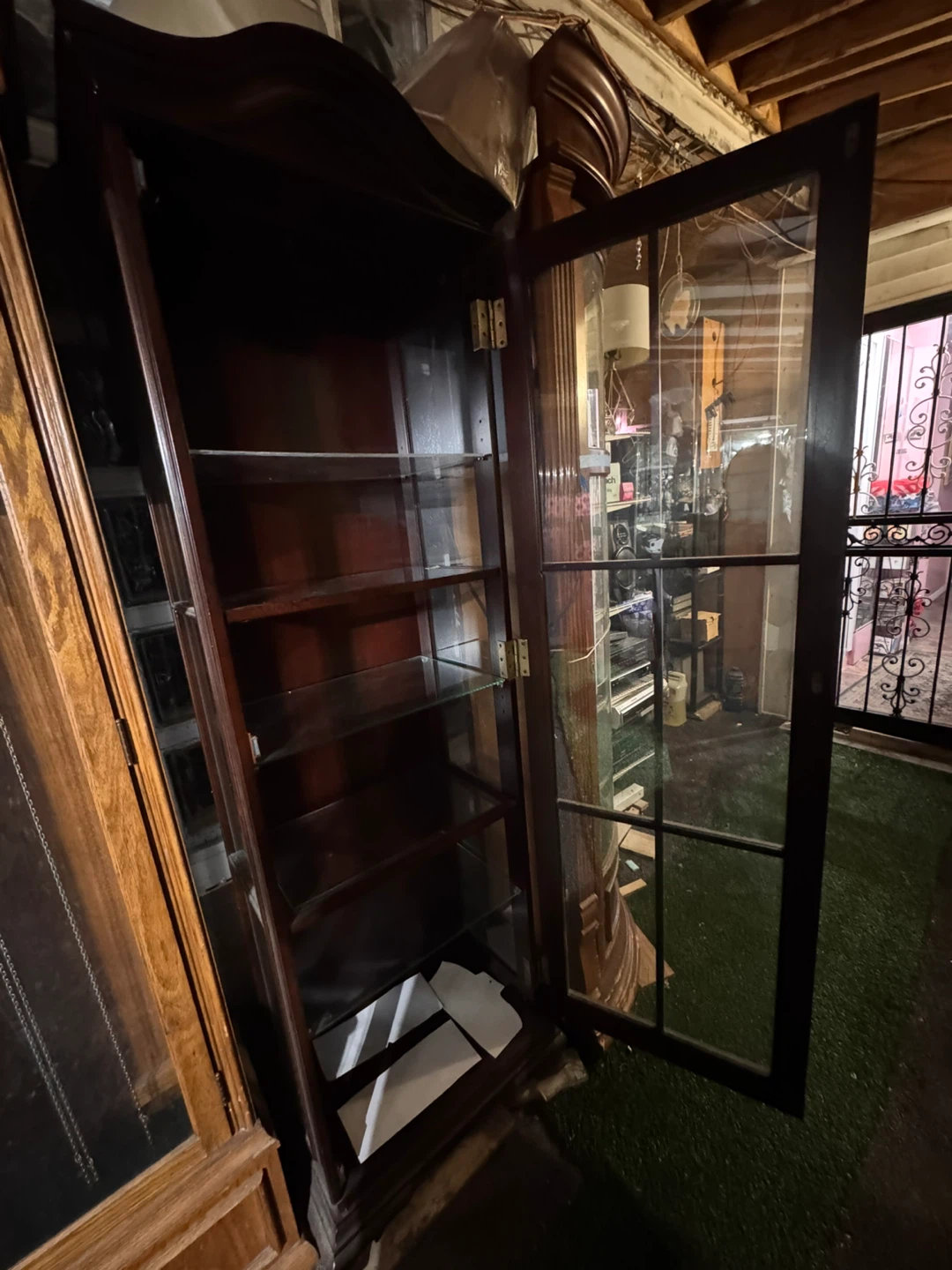 Dark Wood Display Cabinet 🥕 - photo 3