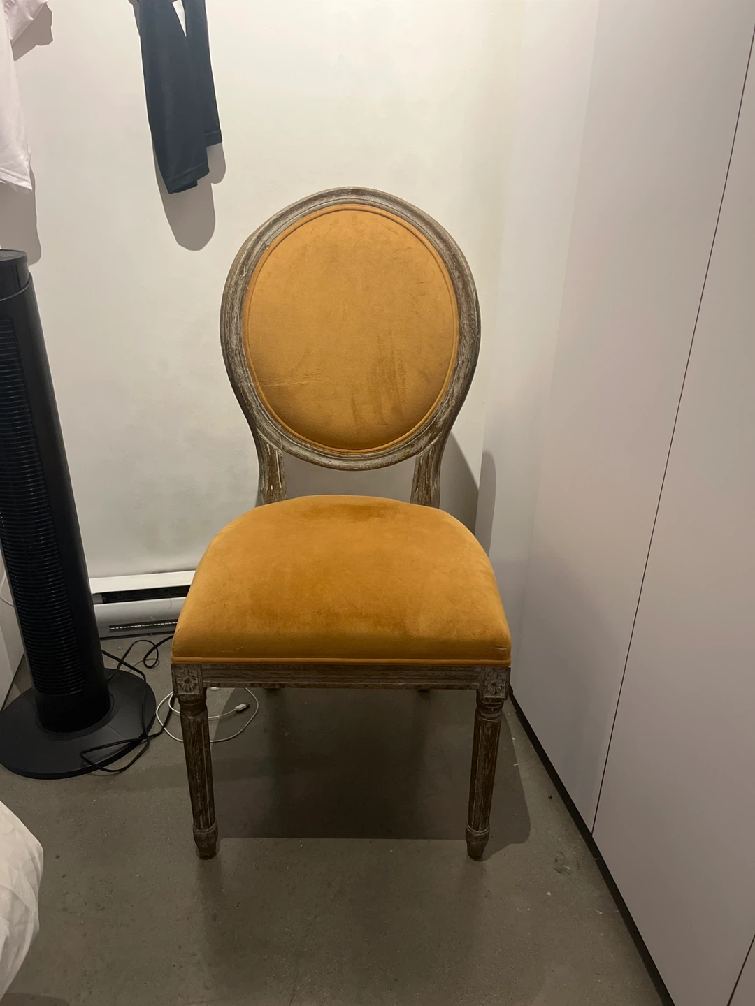 Vintage Style Accent Chair