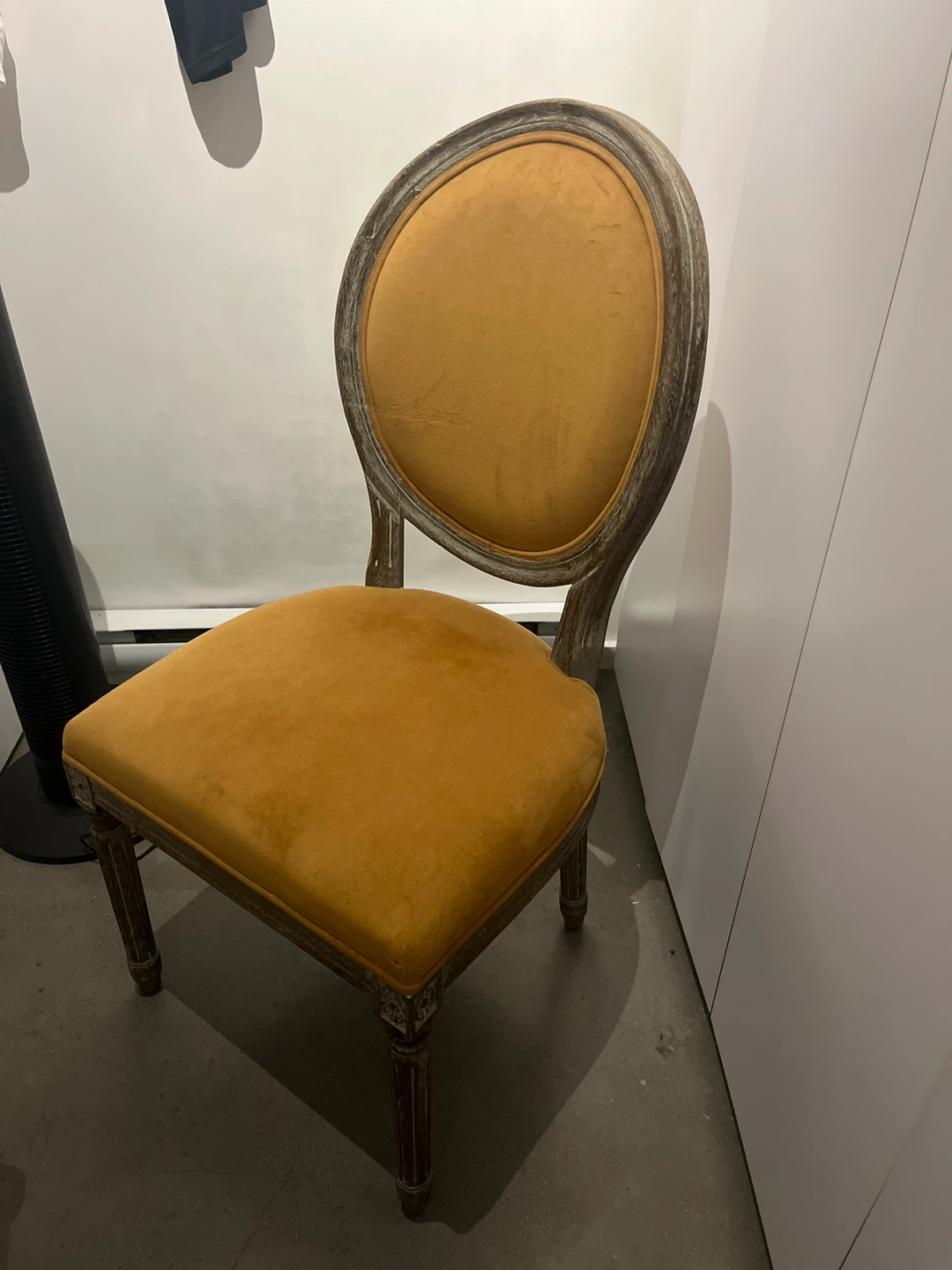 Vintage Style Accent Chair - photo 2