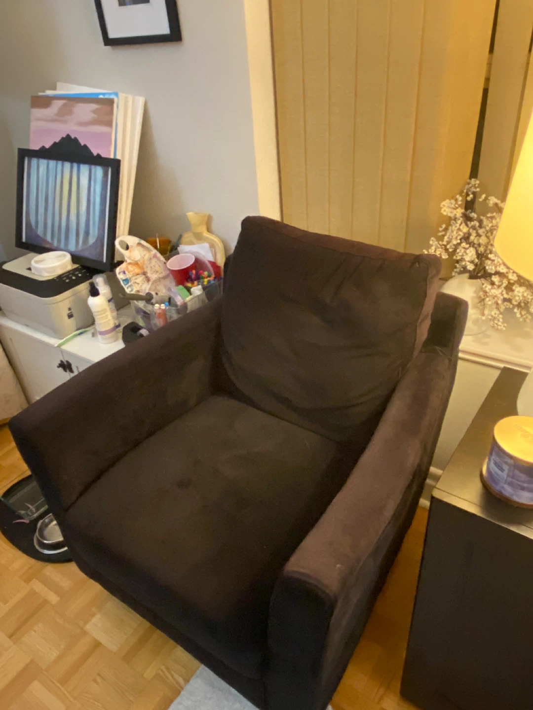 Comfortable Brown Armchair - photo 2