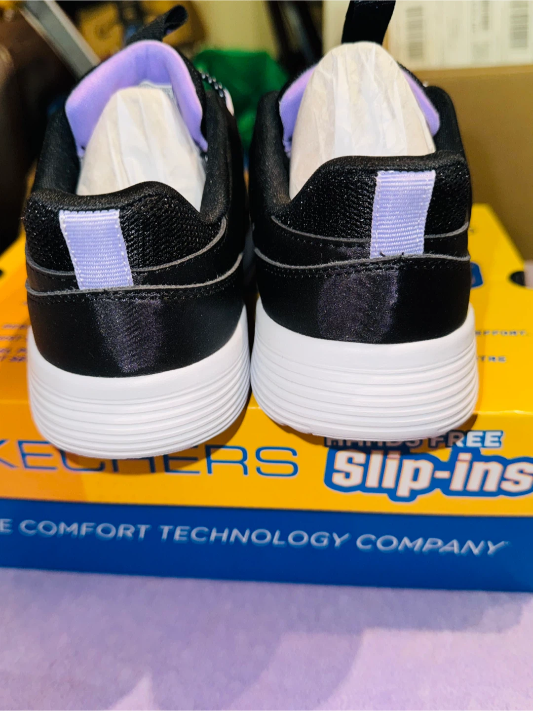 Skechers Hands Free Slip-ins - Size 4 Black - photo 4