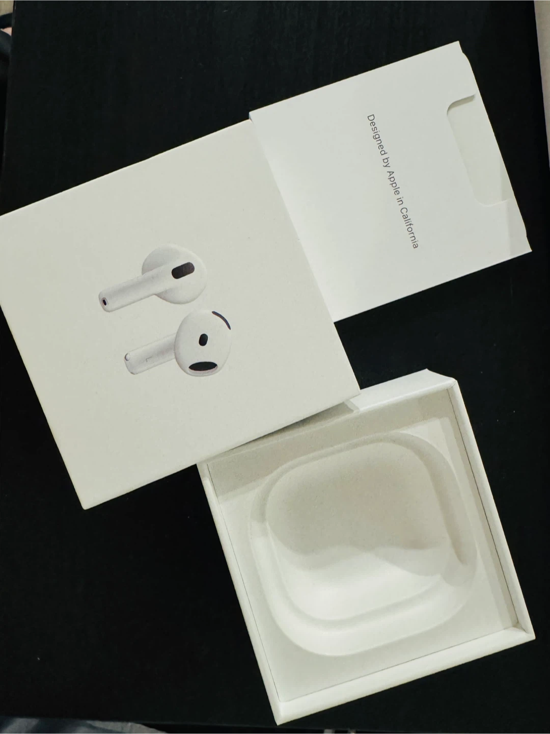 Apple AirPods 4 boxes - photo 3