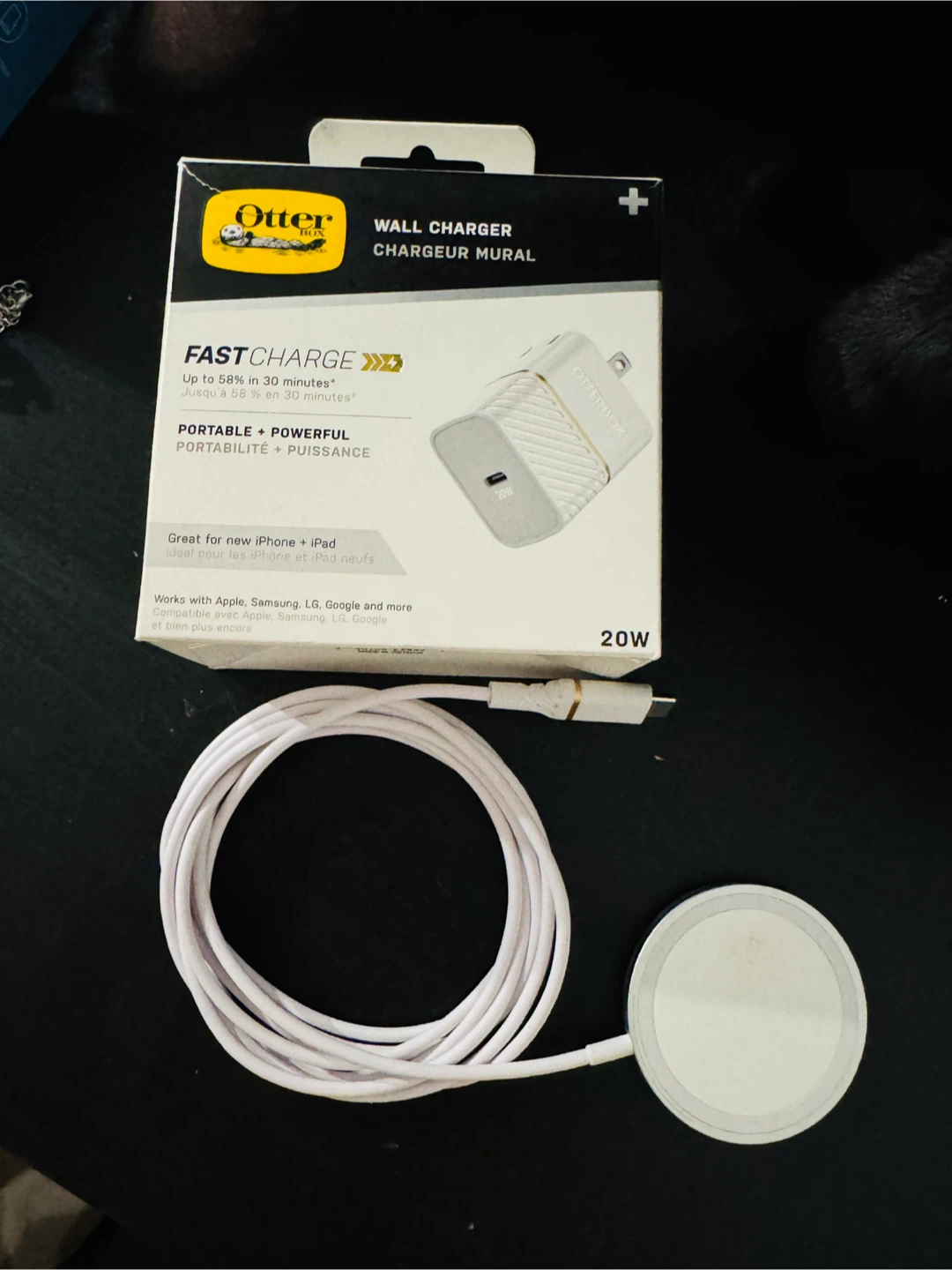 OtterBox 20W Wall Charger + MagSafe Pad - New