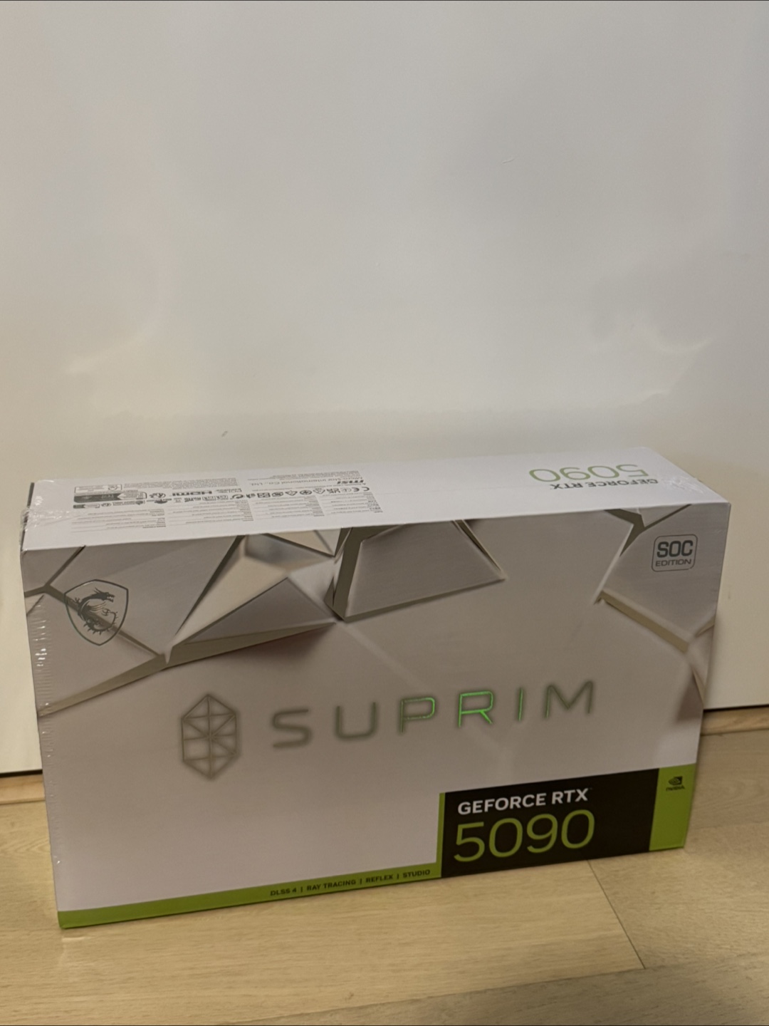 MSI Suprim SOC GeForce RTX 5090- NEW