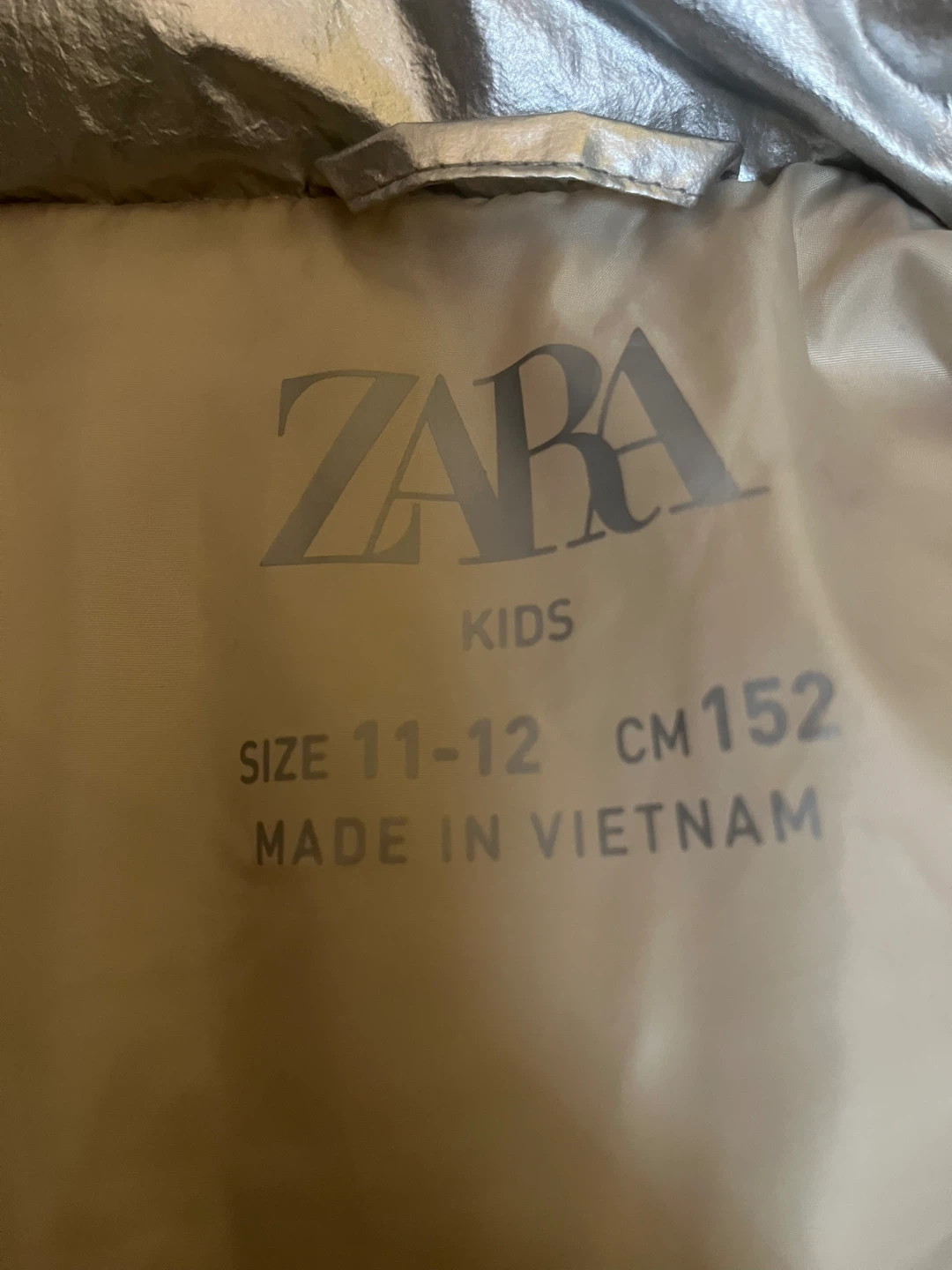 Zara Kids Silver Puffer Vest - Size 11-12 - photo 2