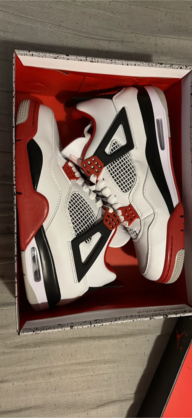 Air Jordan 4 Retro PGS White/Red, Size 9