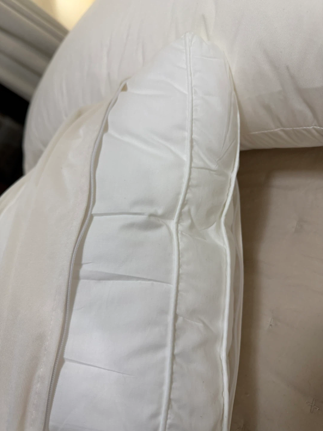 King Size White Pillows with protective cover (Set of 2) - photo 2