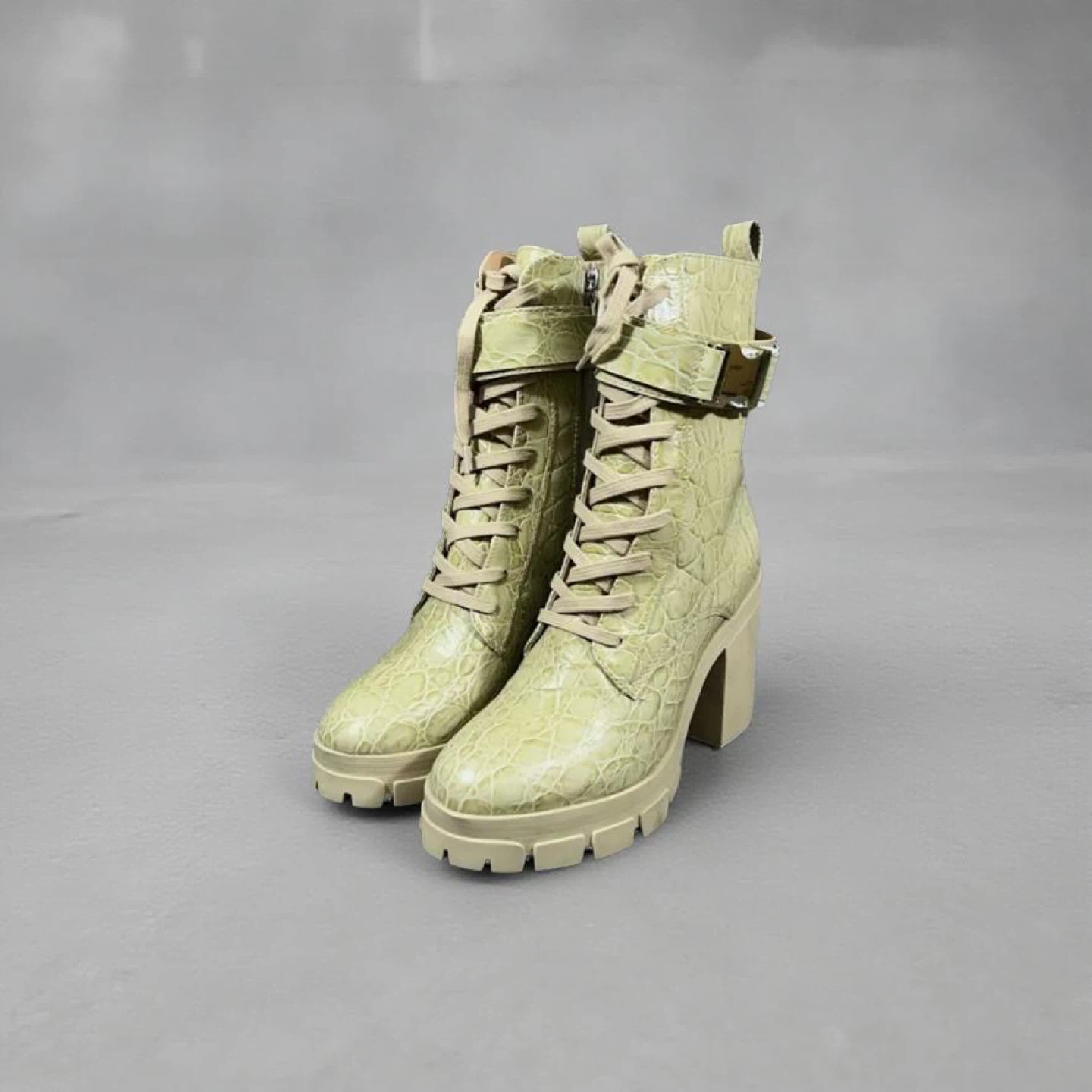 Crocodile Print Platform Heel Boots - photo 2