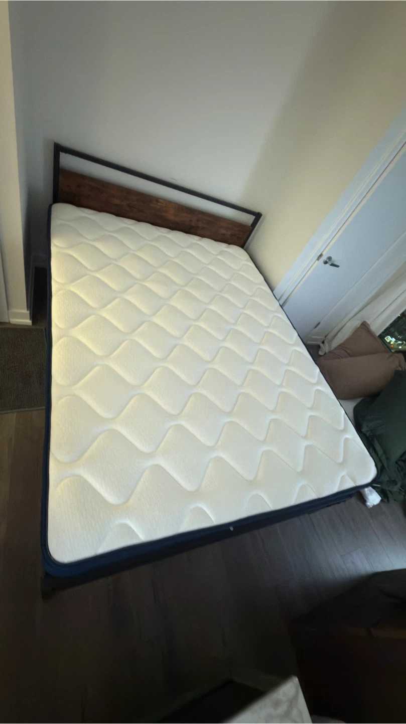 Mattress 12 inch Queen Size - photo 4