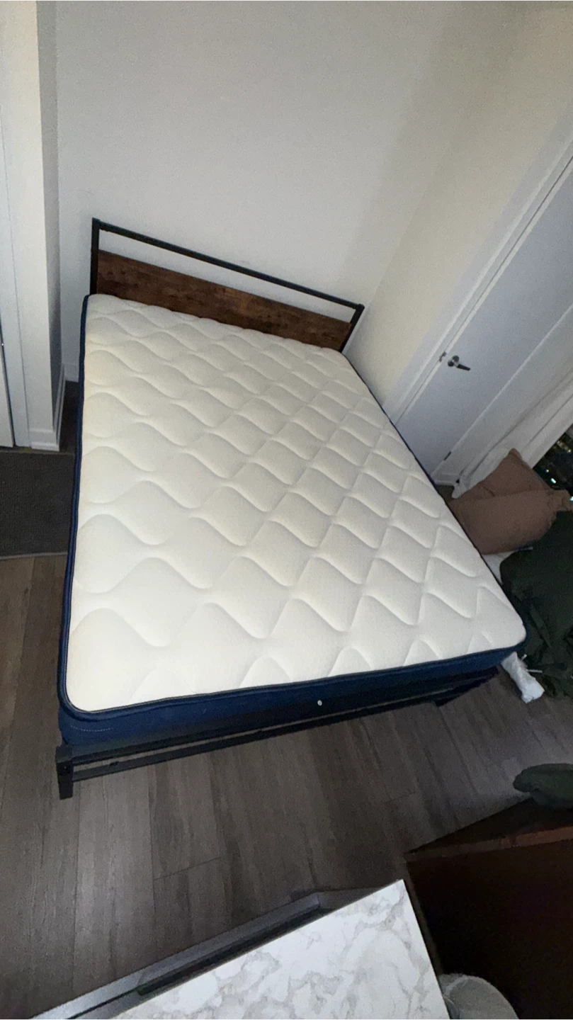 Mattress 12 inch Queen Size - photo 3