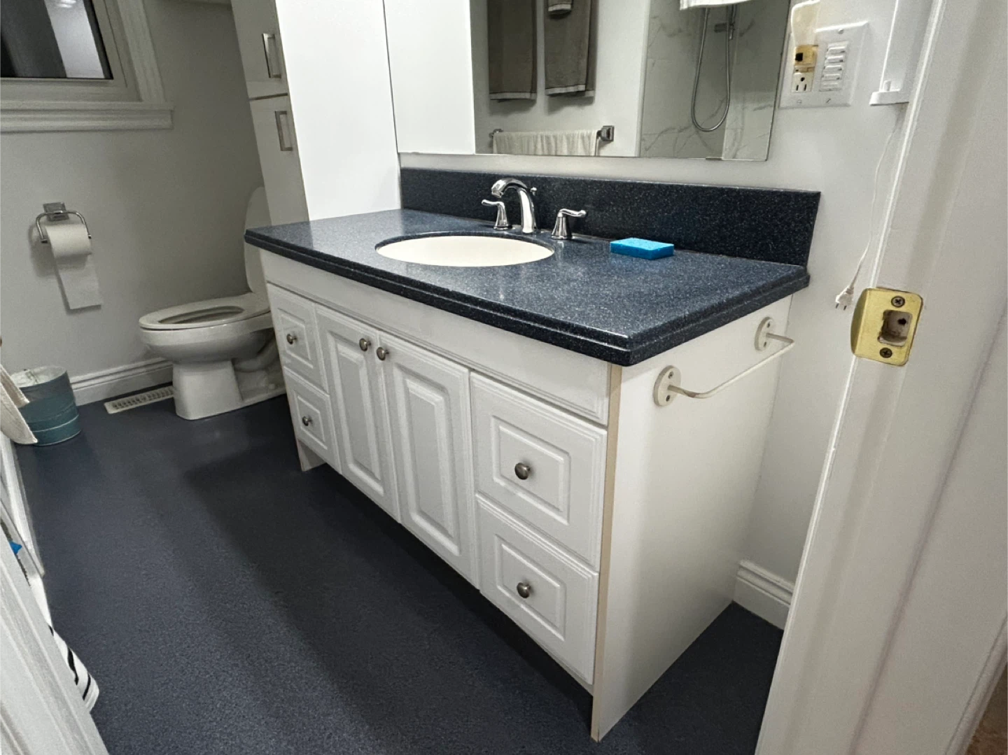 White Gloss Bathroom Vanity W/Countertop, Sink, and Faucet -49”