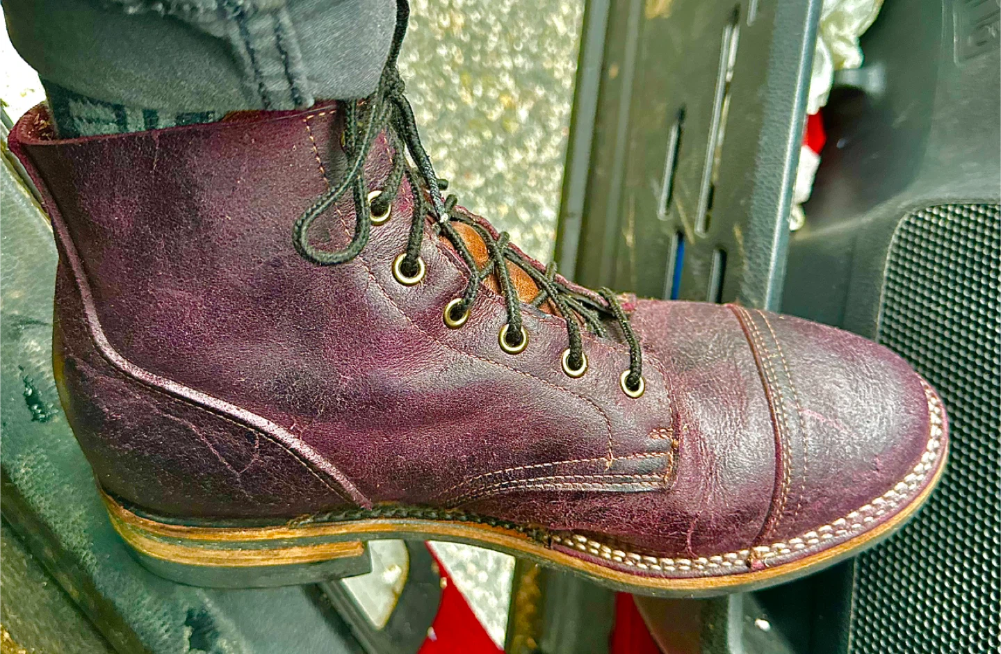 Black Burgundy Leather Cap-Toe Boots size 9D fits 9.5