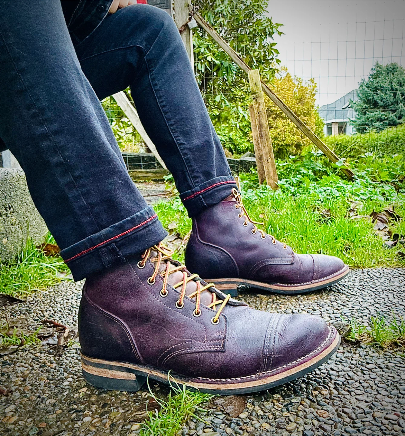 Black Burgundy Leather Cap-Toe Boots size 9D fits 9.5 - photo 2