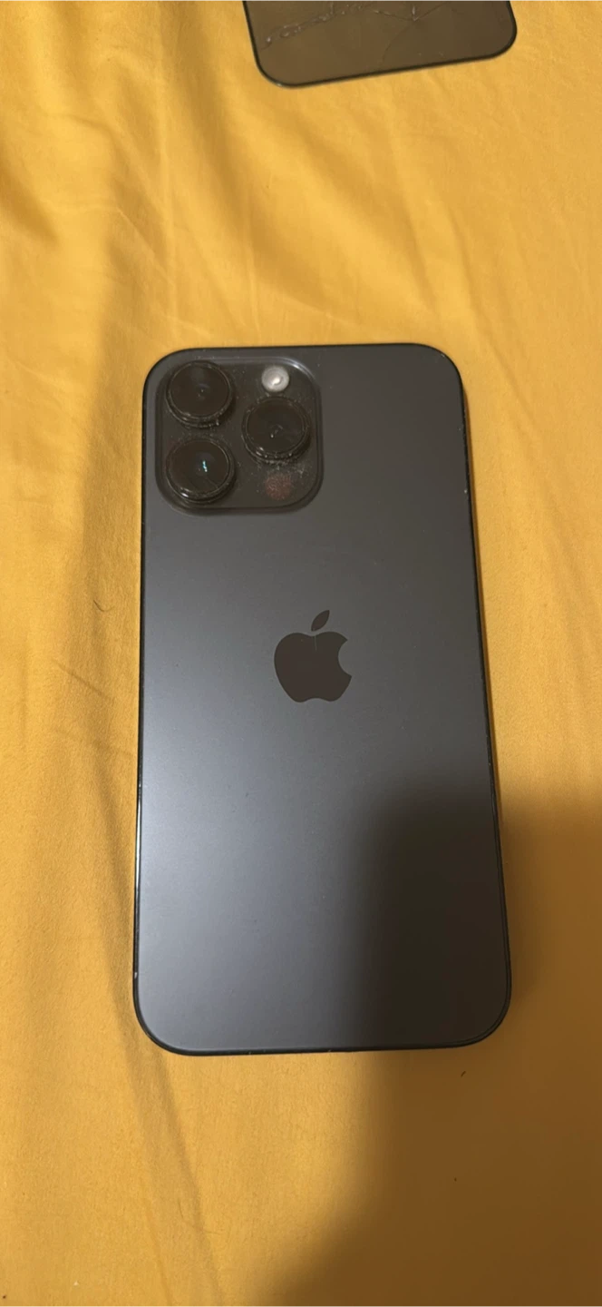 iPhone 14 Pro Max - photo 2