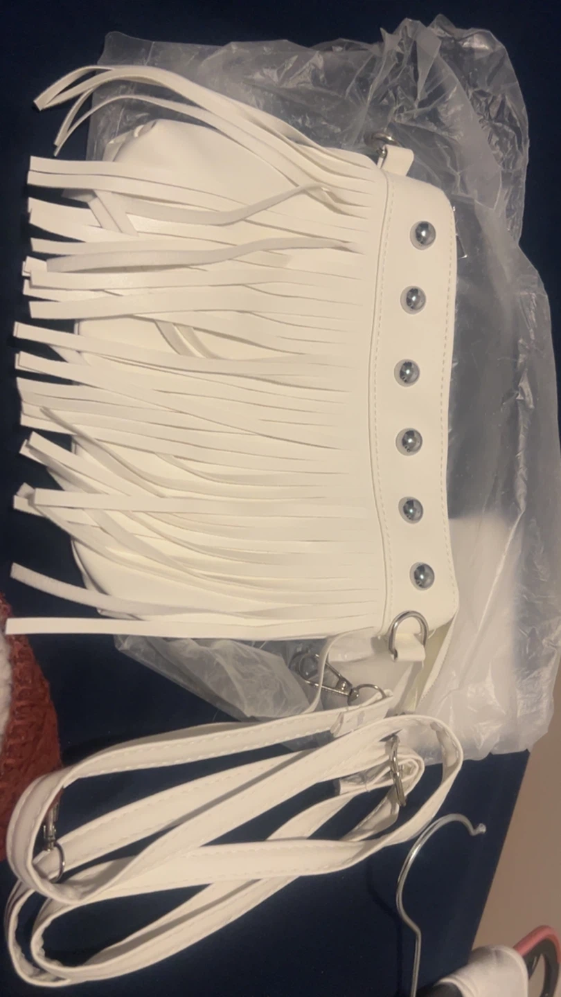 Brand new White Fringe Crossbody Bag - photo 2