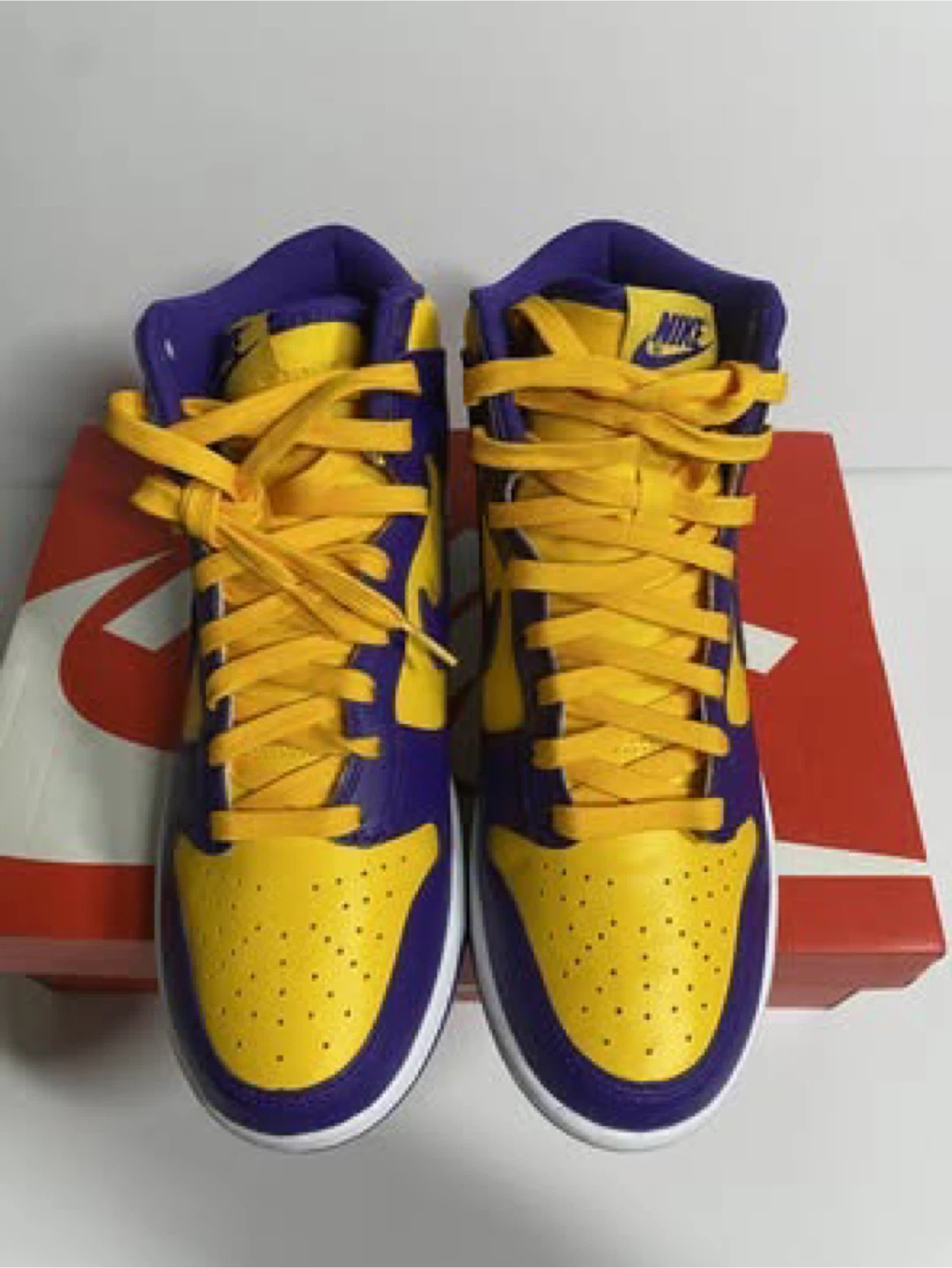 Nike Dunk High Lakers Shoes - photo 3
