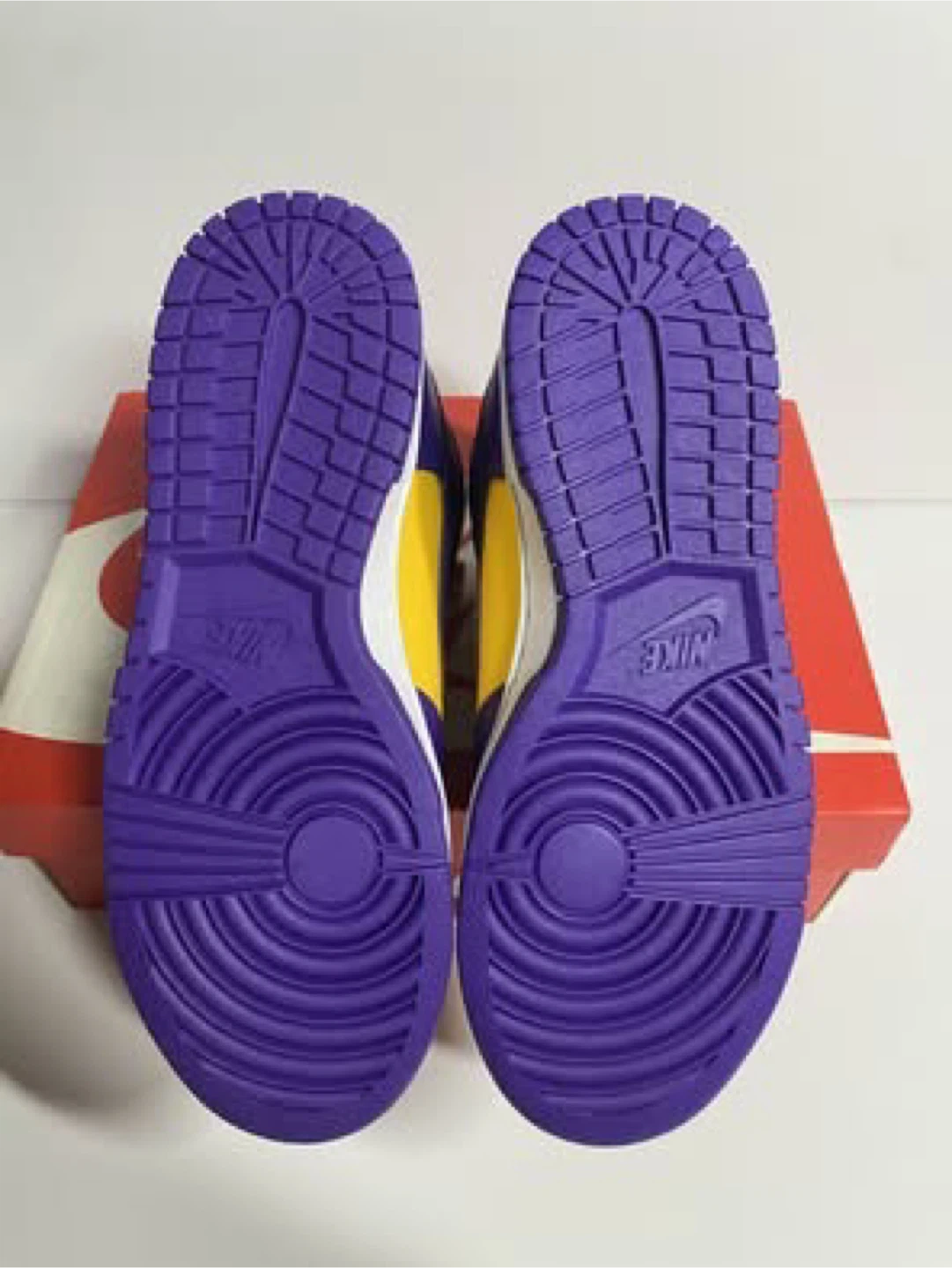 Nike Dunk High Lakers Shoes - photo 5