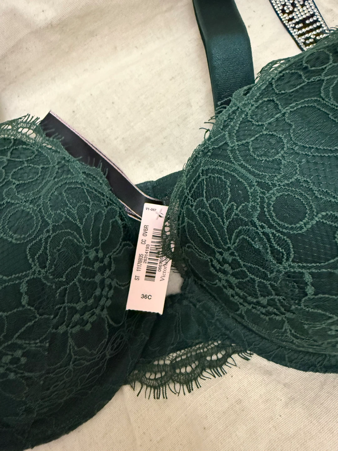 Victoria's Secret Very Sexy Push-Up Bra 36C 🥕 - photo 2