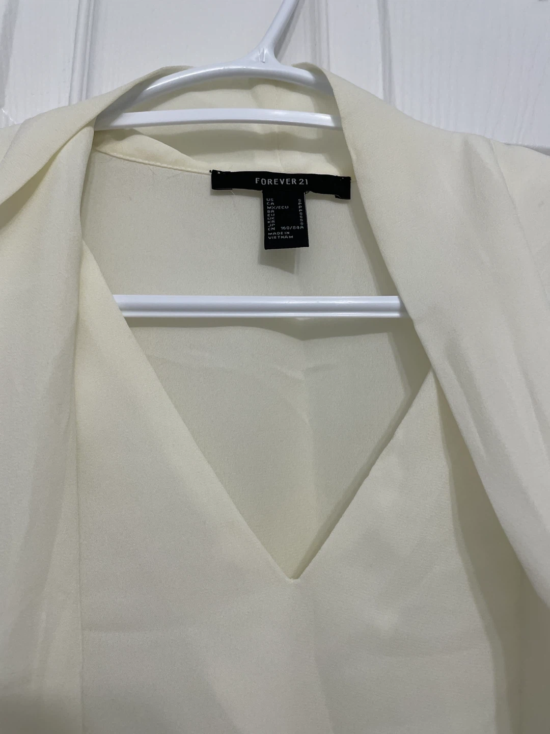 Forever 21 Cream Blouse - Size Small - photo 4