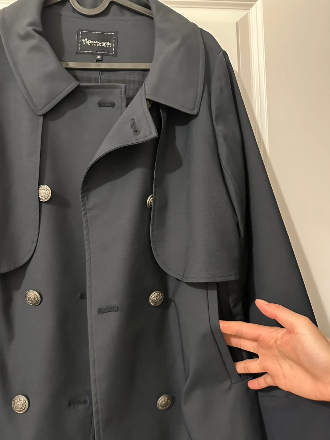 Women’s luxury trench coat - photo 3