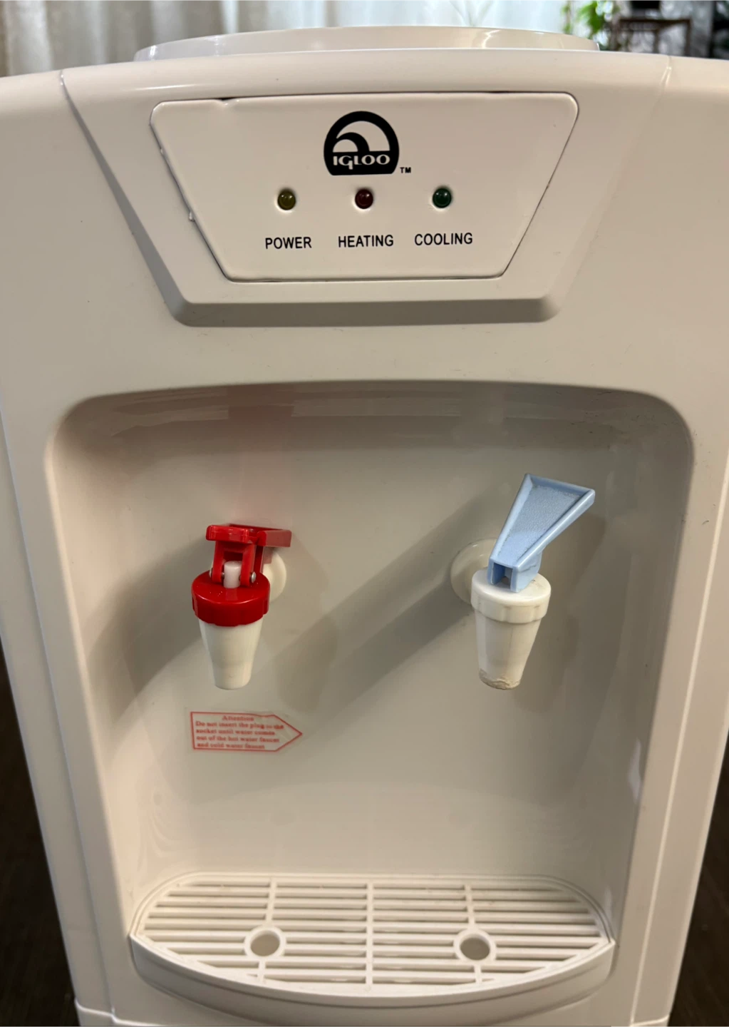 Igloo Water Dispenser - Hot & Cold - photo 4