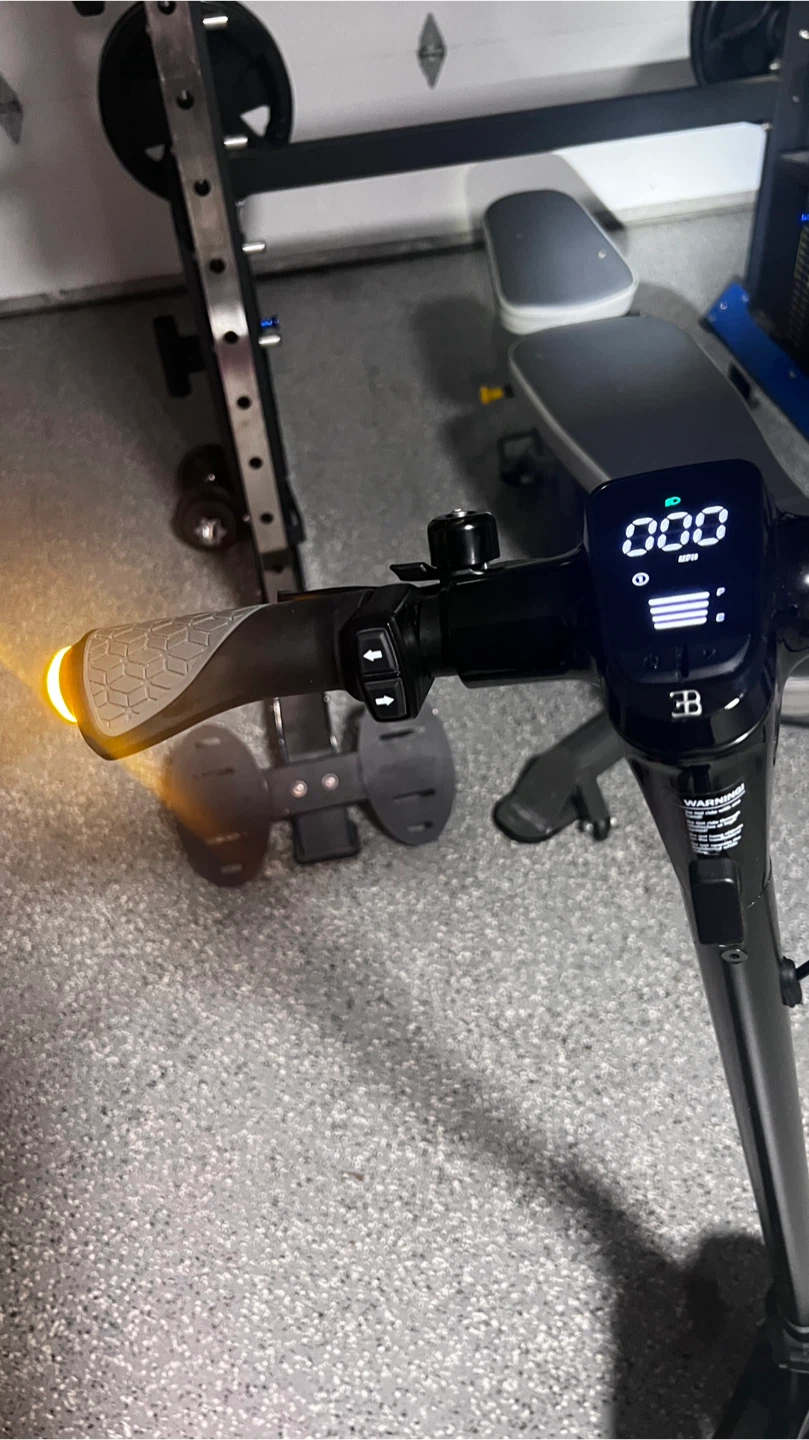 Bugatti electric scooter 9.0 - photo 3