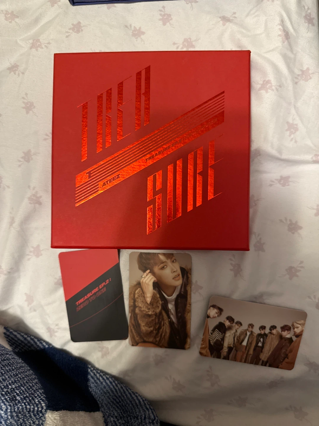 ATEEZ TREASURE EP.2 Album + Photocards
