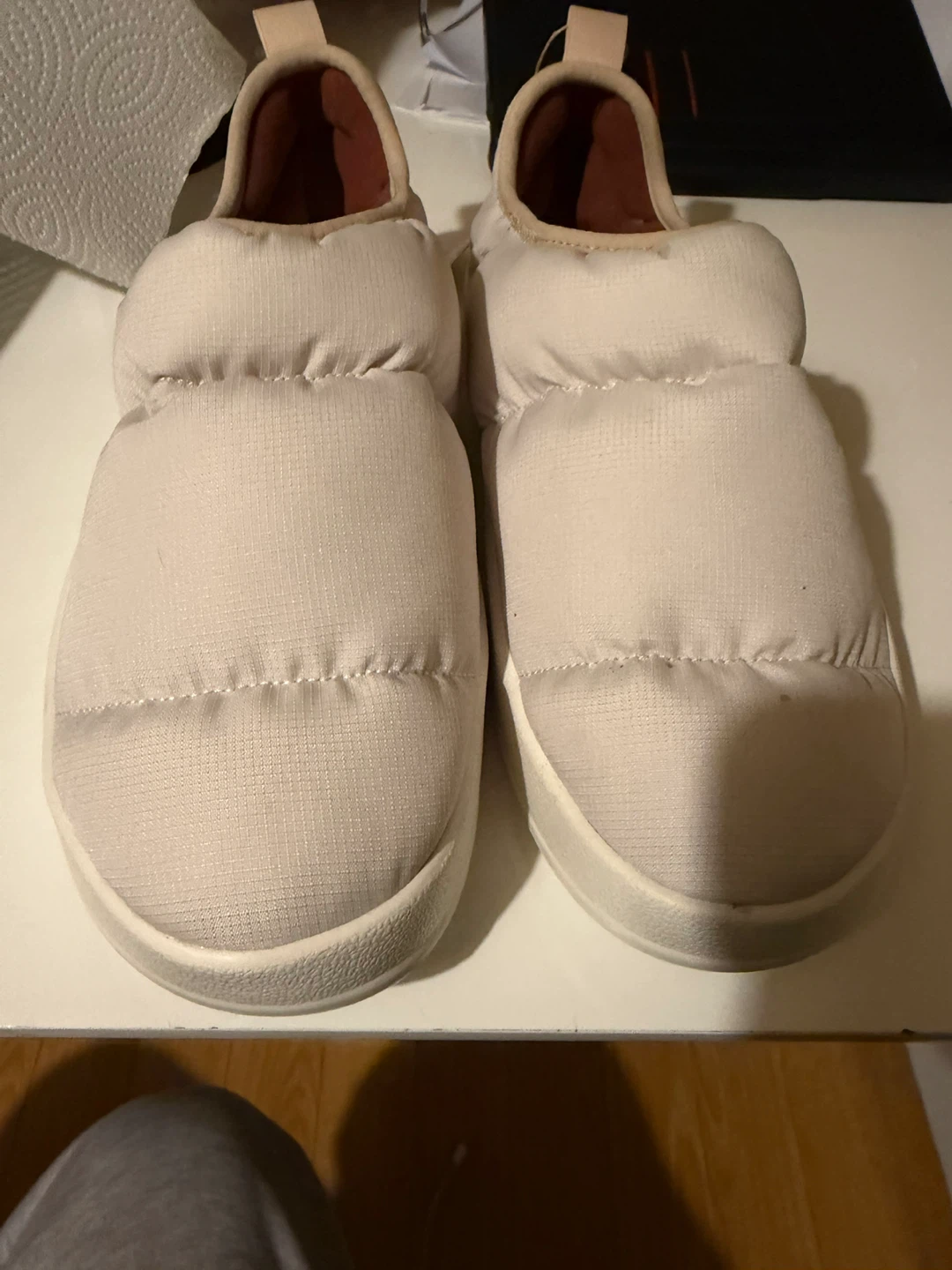 Adidas Puffylette Mules Size 9 US