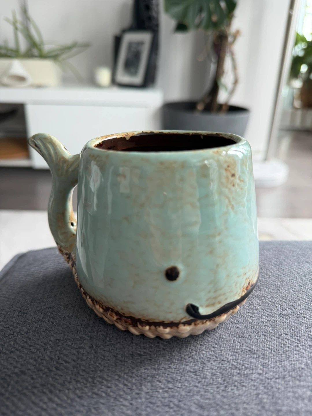 EXCELLENT CONDITION Whale Mug
