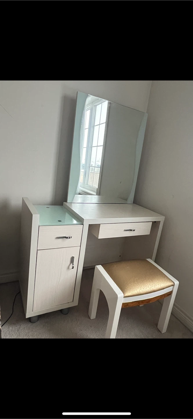 Vanity Table with Mirror & Stool