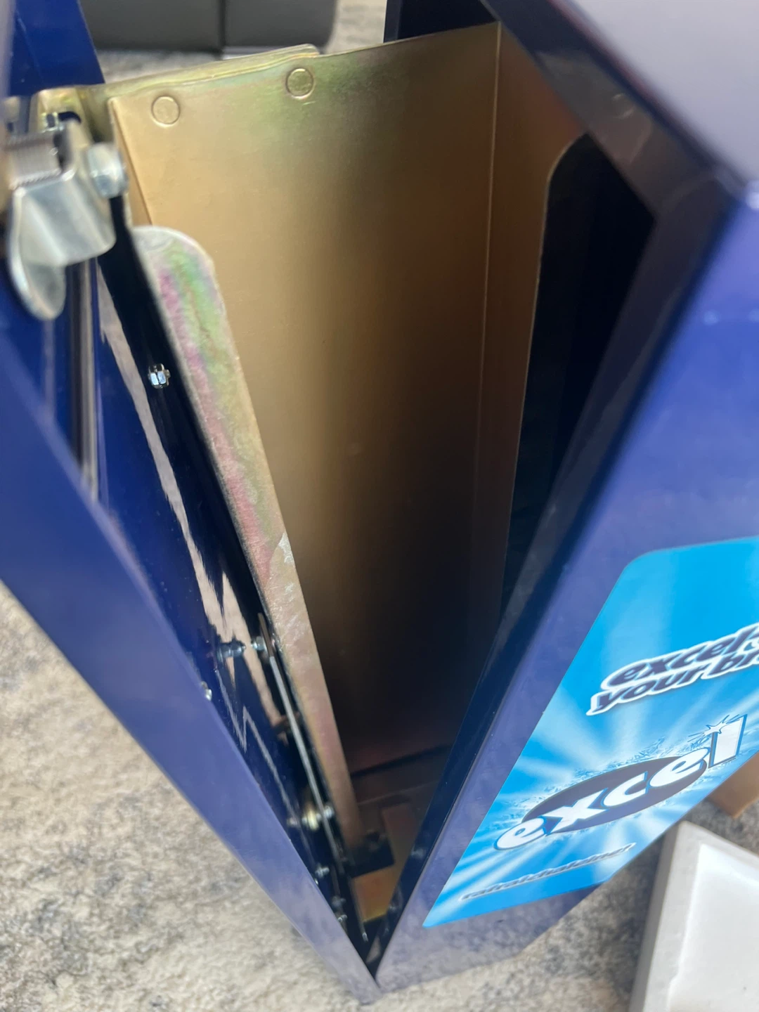 Excel  Gum Vending Machine  Brand New- Toonies Only - photo 5
