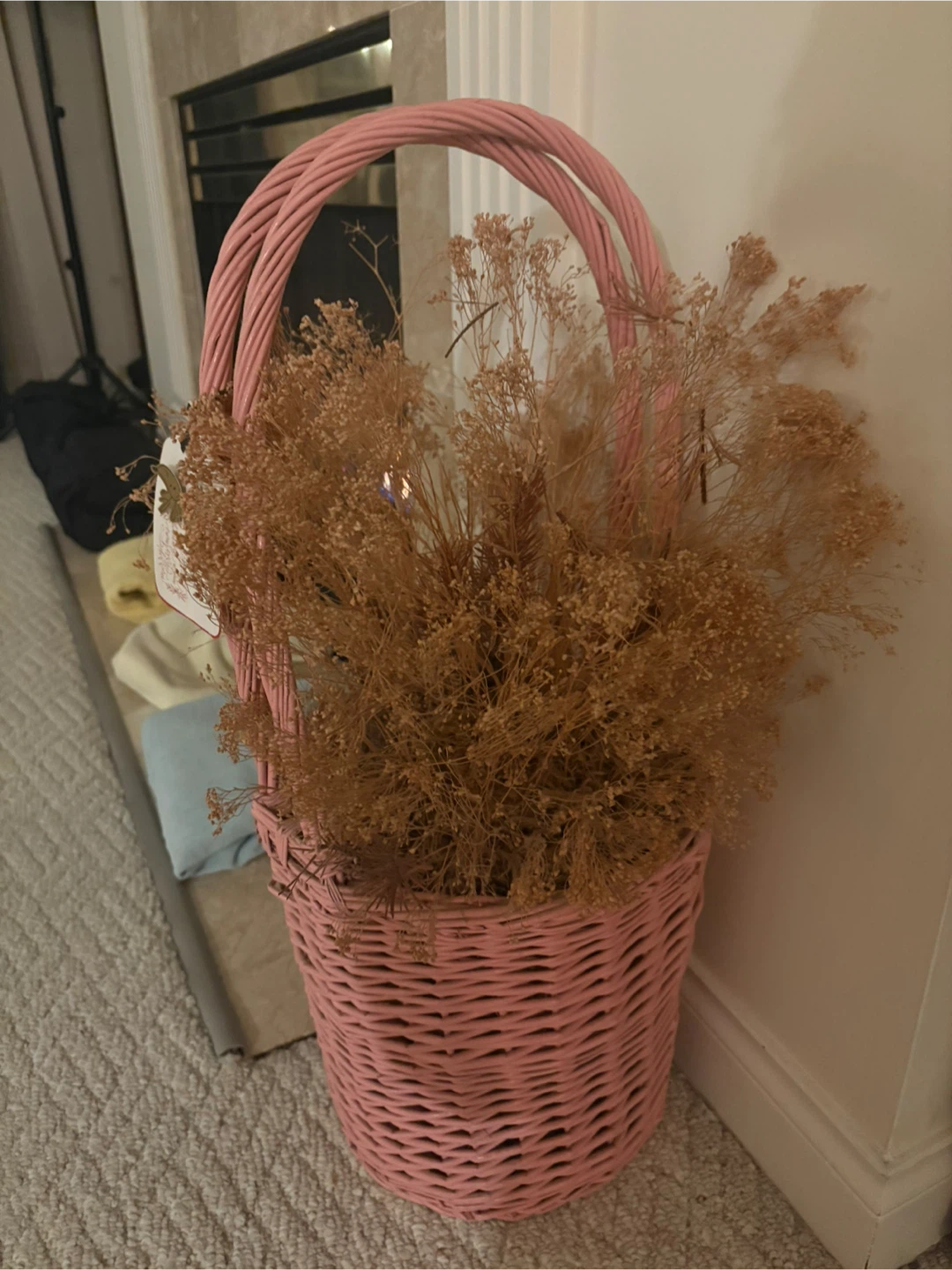 Pink Wicker Basket with Dried Flowers - photo 2