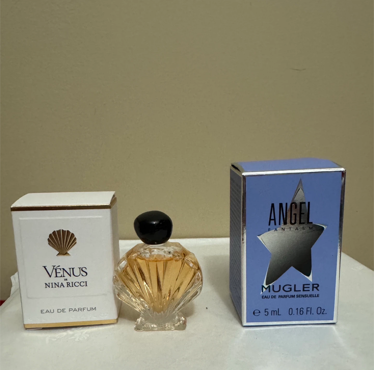 Nina Ricci Venus & Mugler Angel Perfume