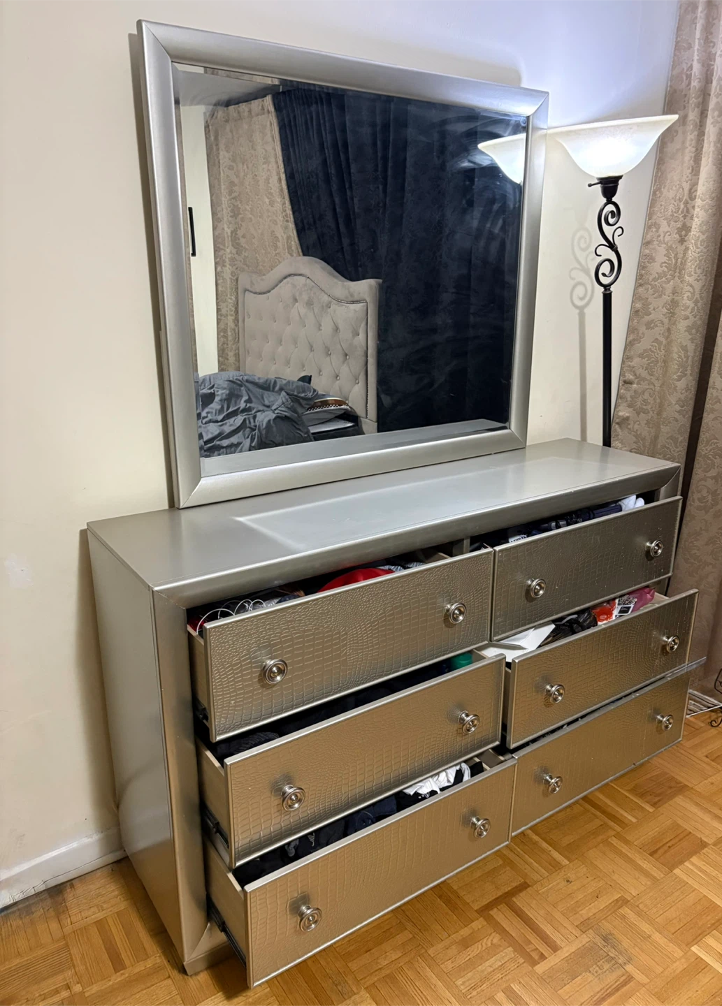 Silver Dresser/Vanity with Mirror - photo 4
